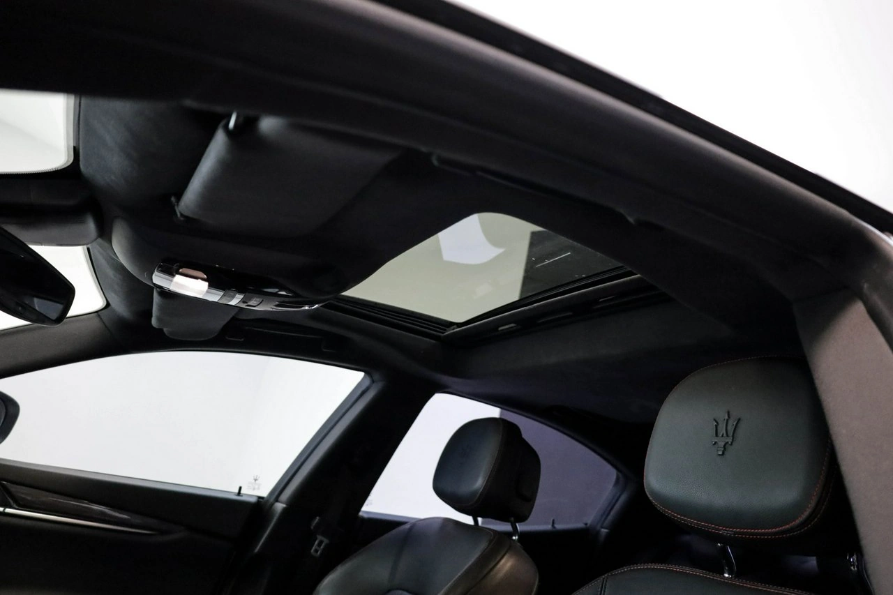 Maserati Ghibli - Zdjęcie 23