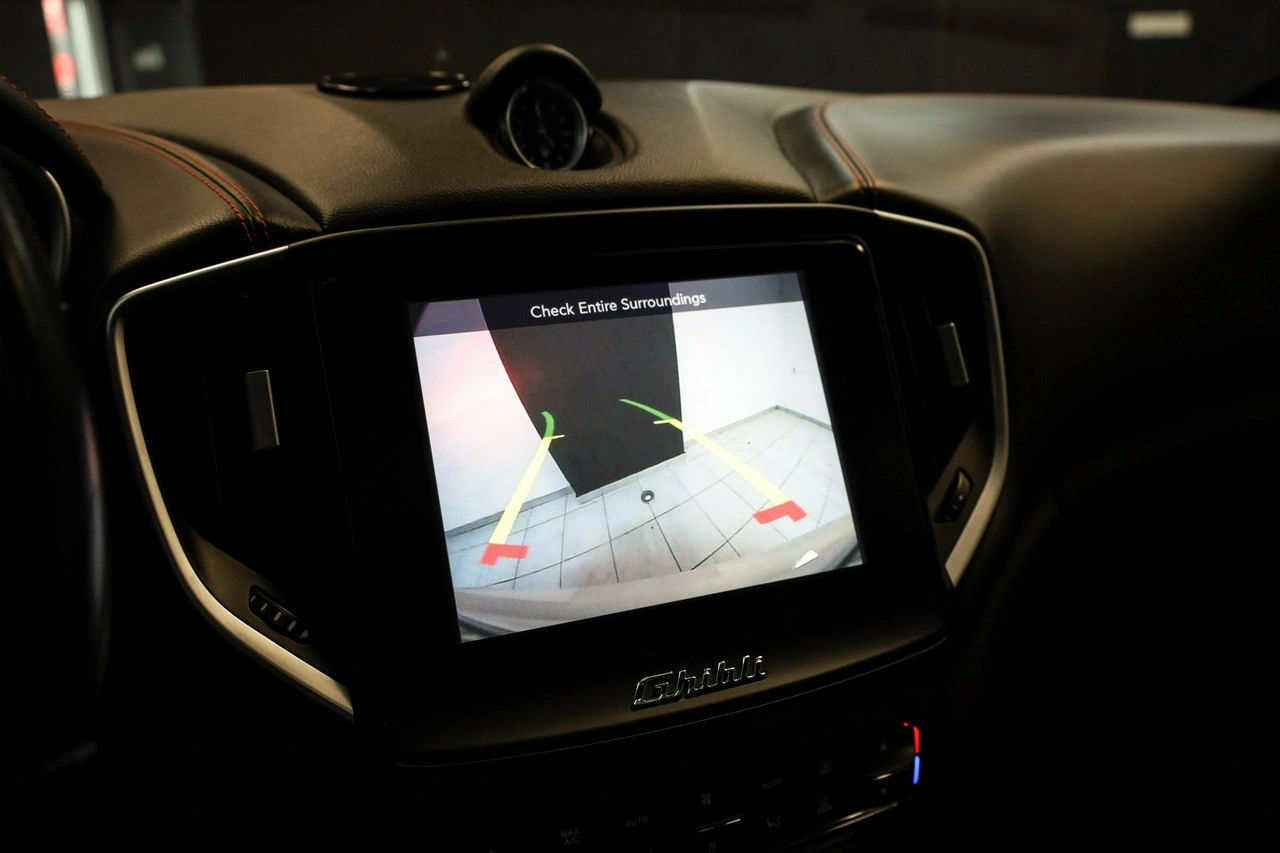 Maserati Ghibli - Zdjęcie 24