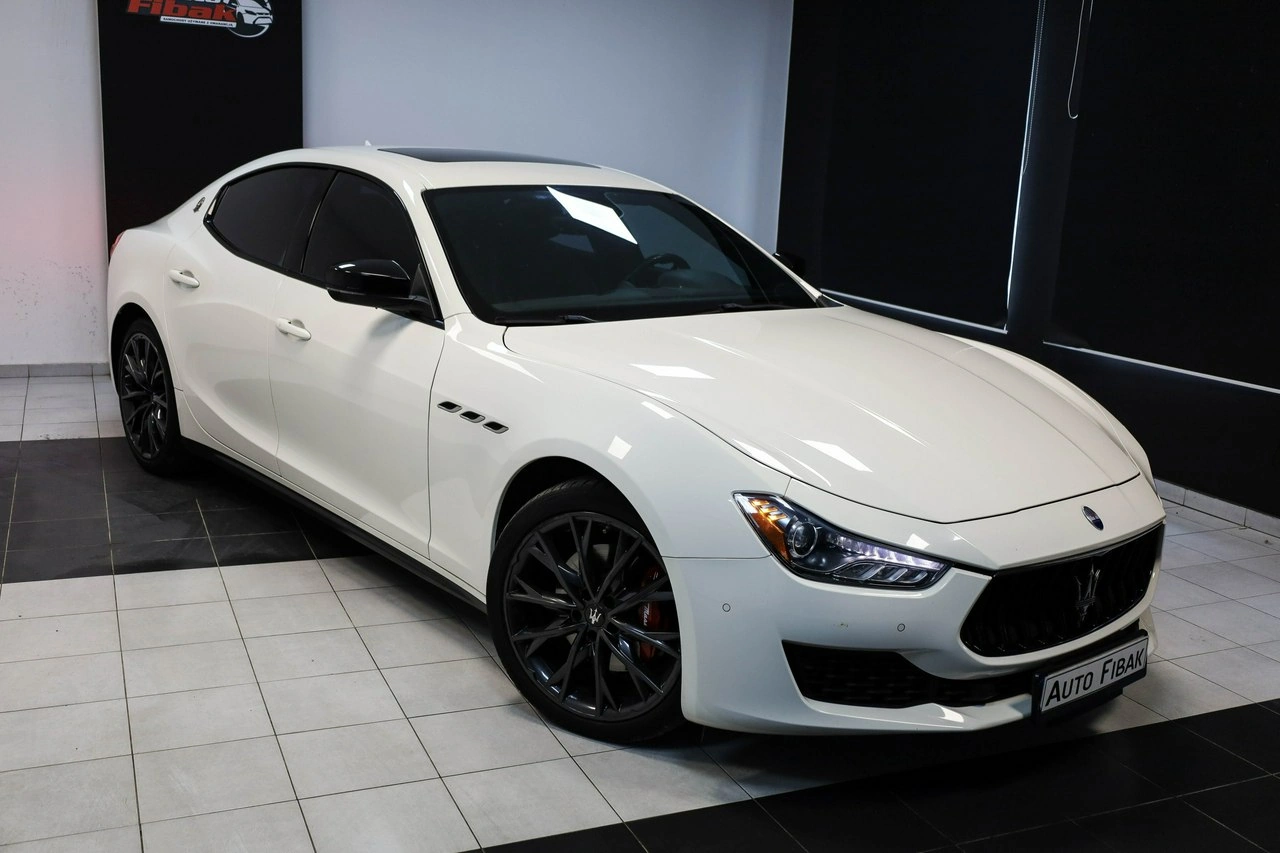 Maserati Ghibli - Zdjęcie 2