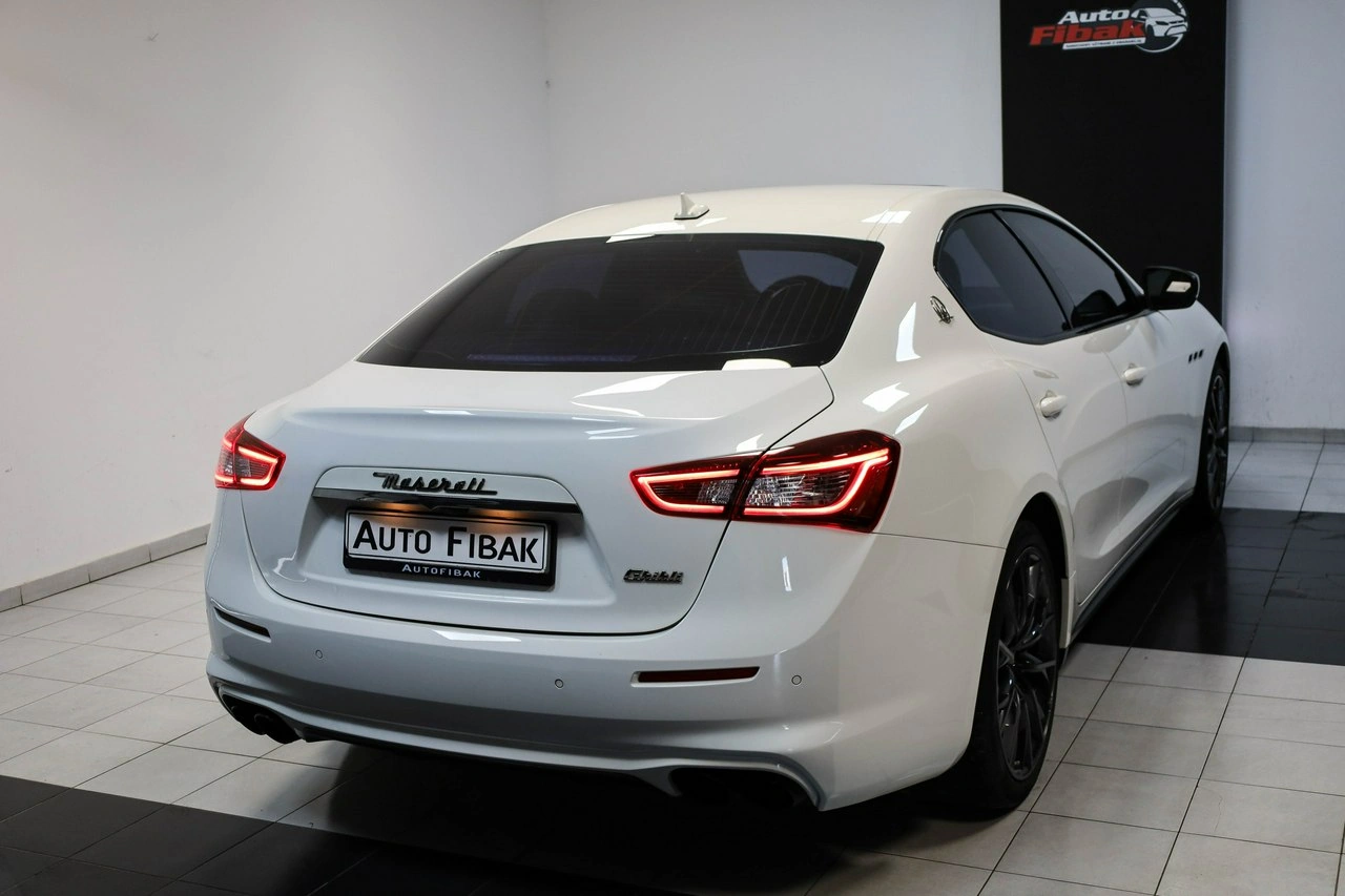 Maserati Ghibli - Zdjęcie 7