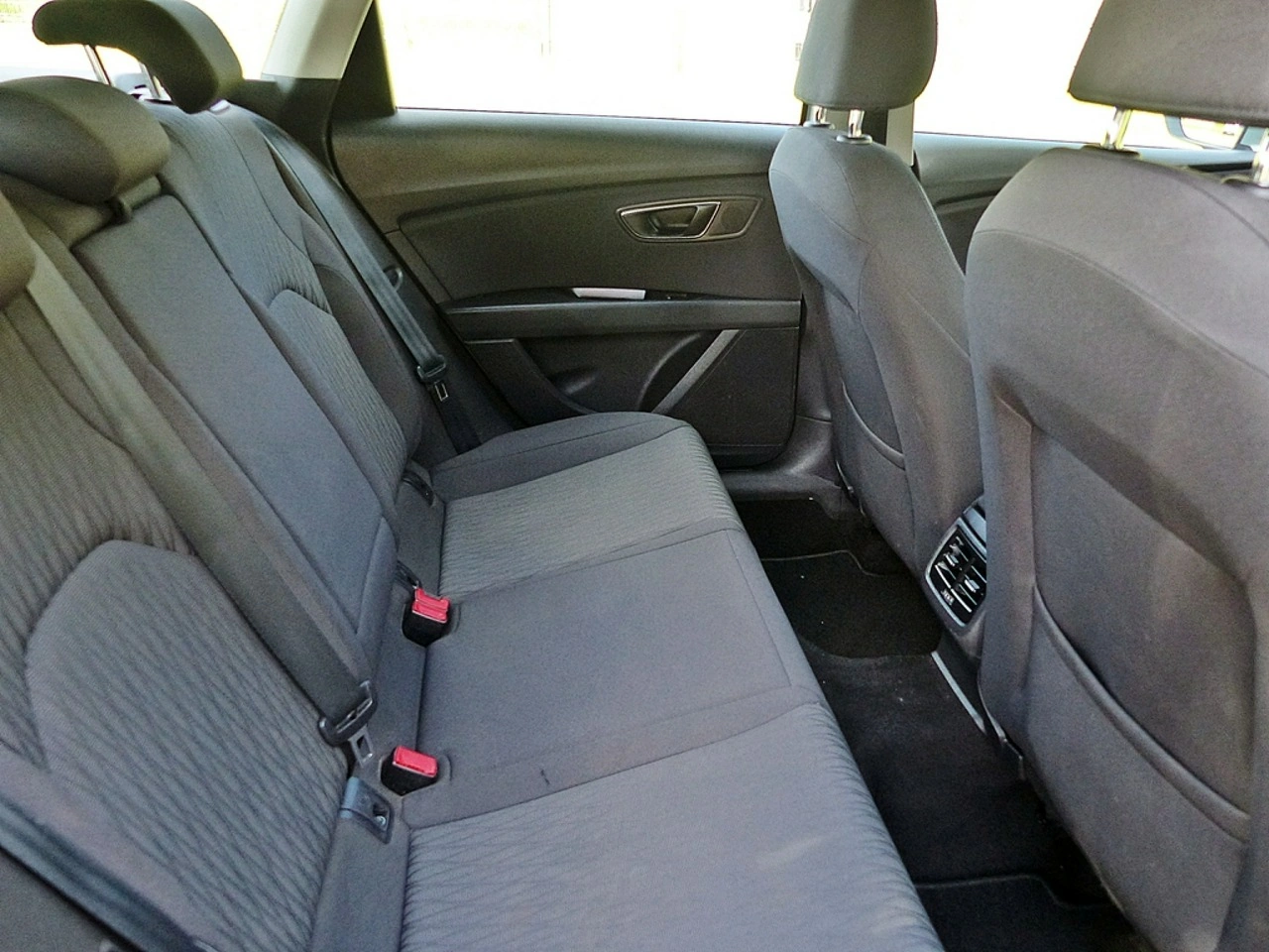 Seat Leon Sportstourer - Zdjęcie 23
