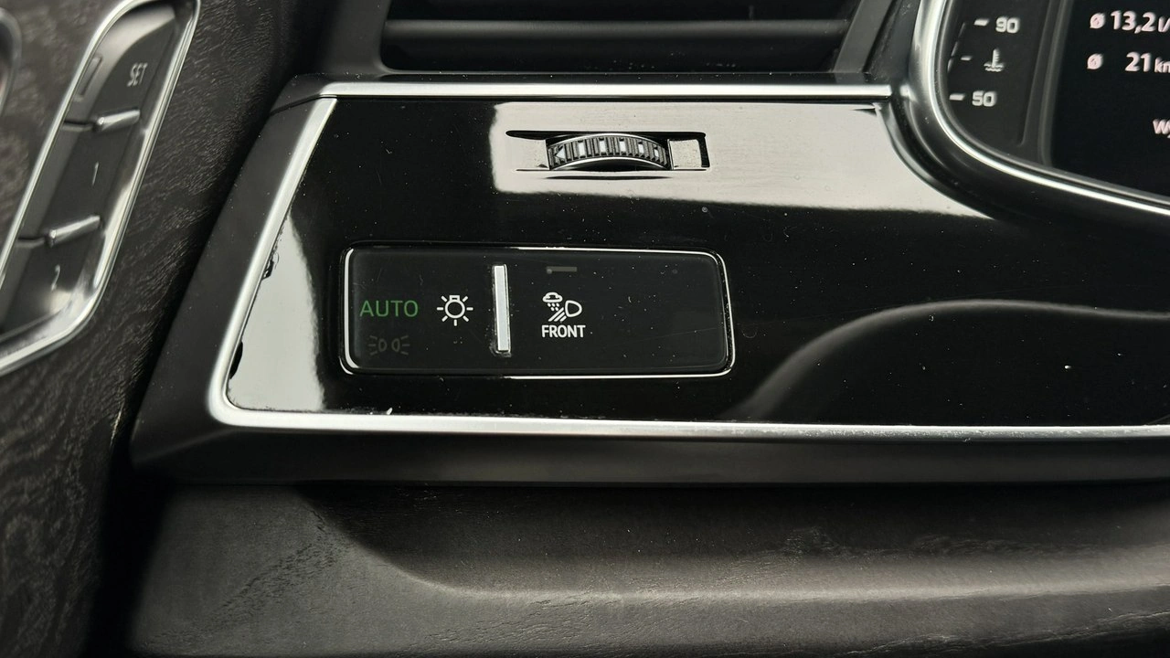 Audi Q8 - Zdjęcie 18