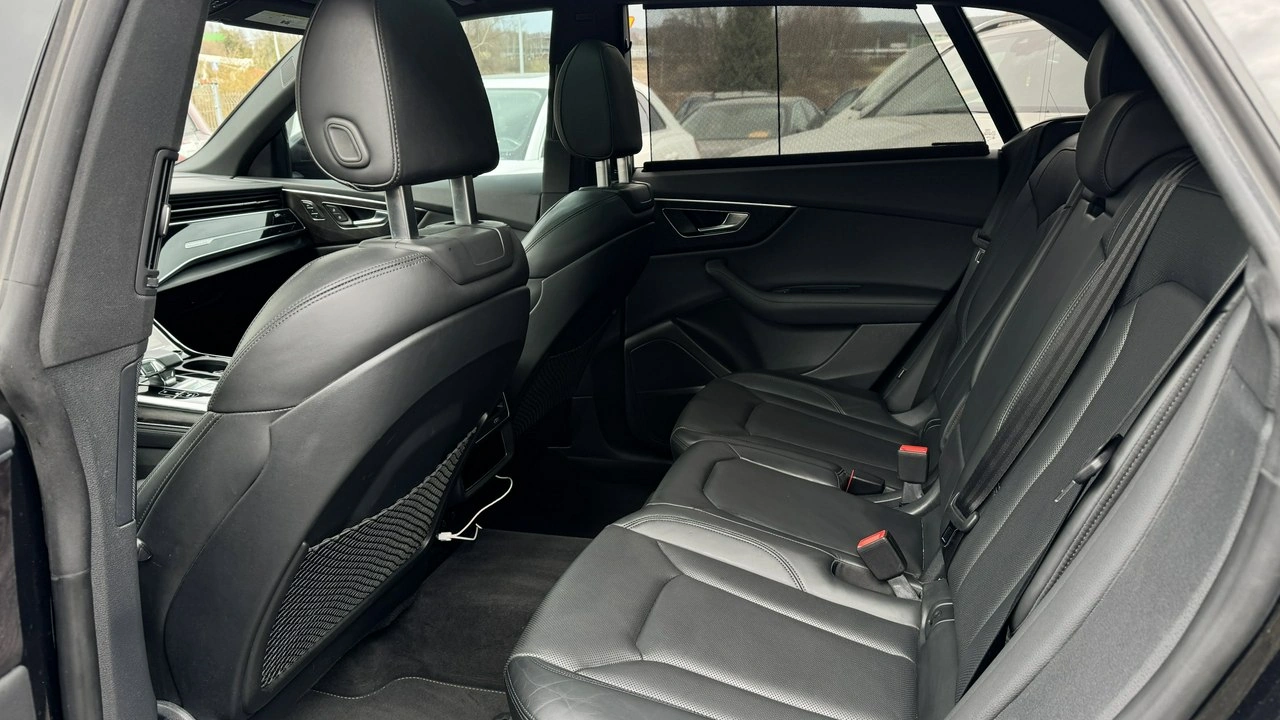 Audi Q8 - Zdjęcie 33