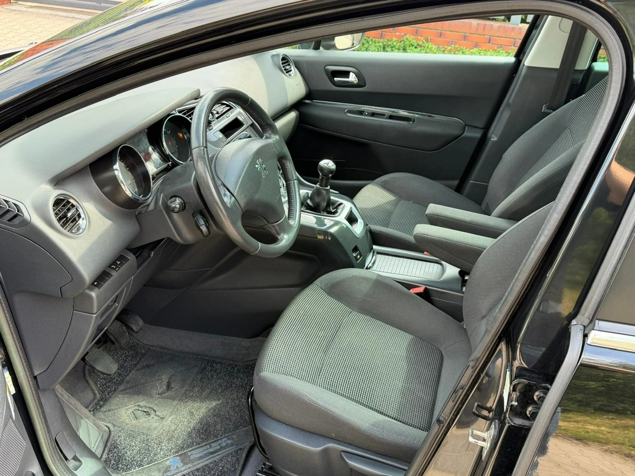 Peugeot 5008 - Zdjęcie 10