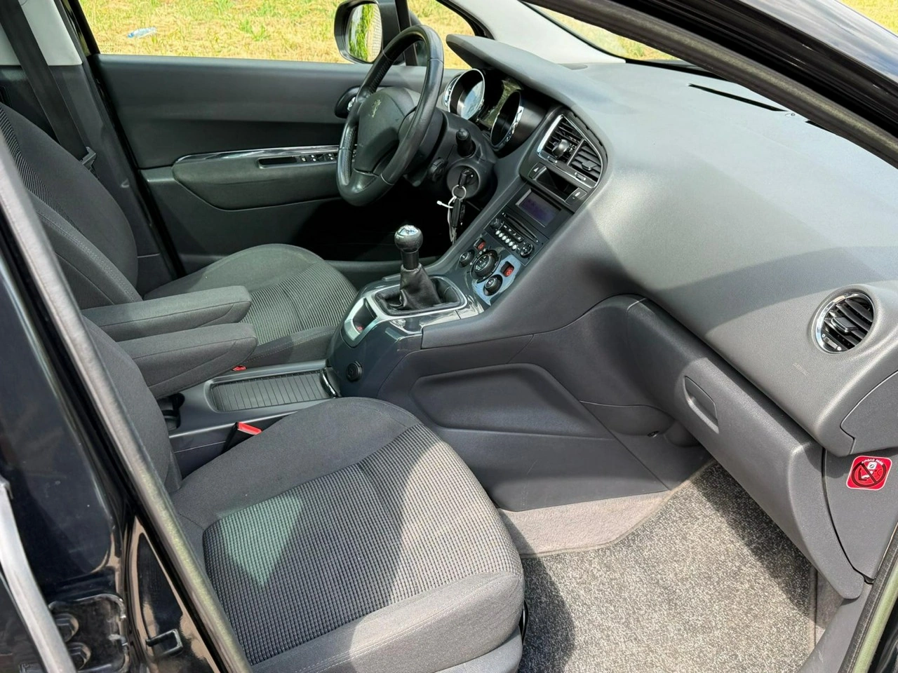 Peugeot 5008 - Zdjęcie 6