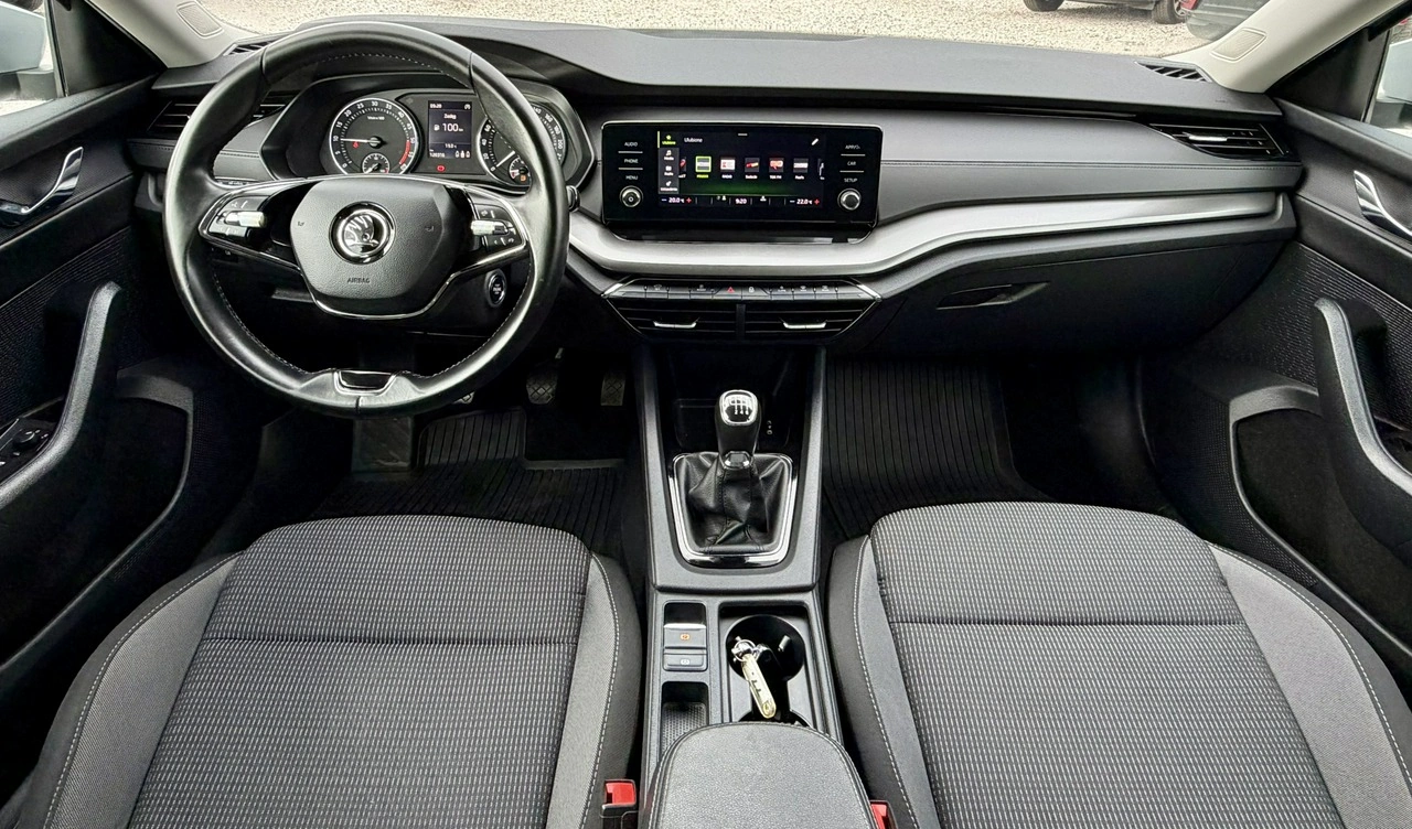Skoda Octavia - Zdjęcie 10