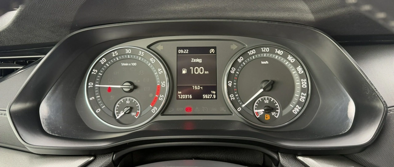 Skoda Octavia - Zdjęcie 18
