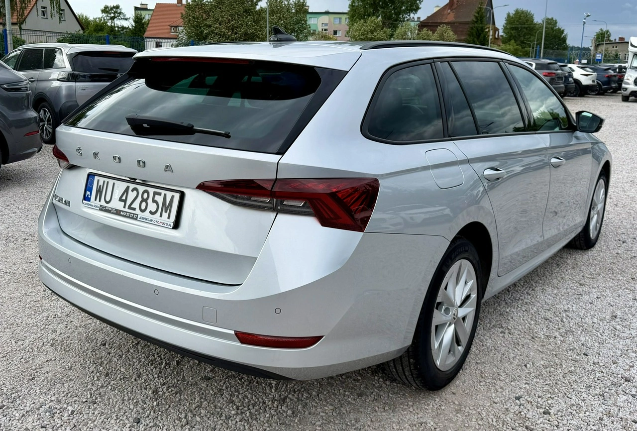Skoda Octavia - Zdjęcie 4
