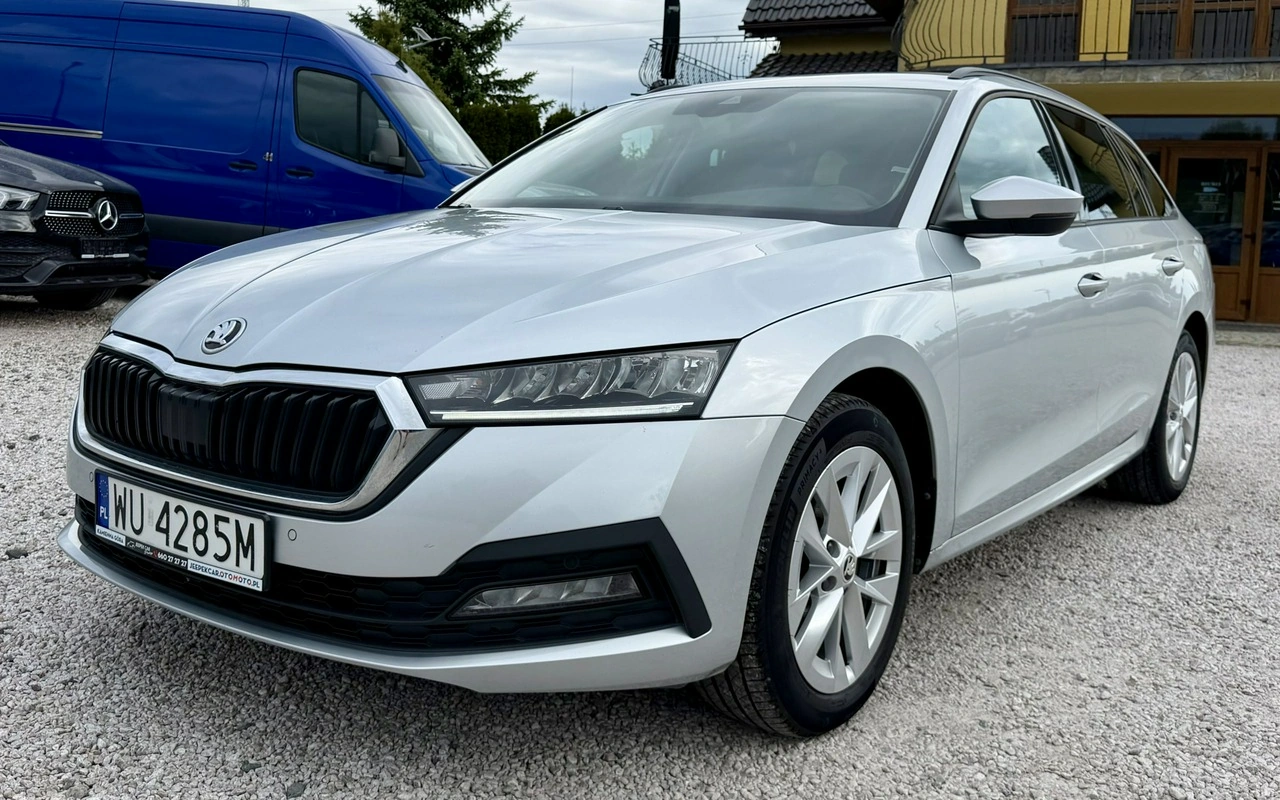 Skoda Octavia - Główne zdjęcie
