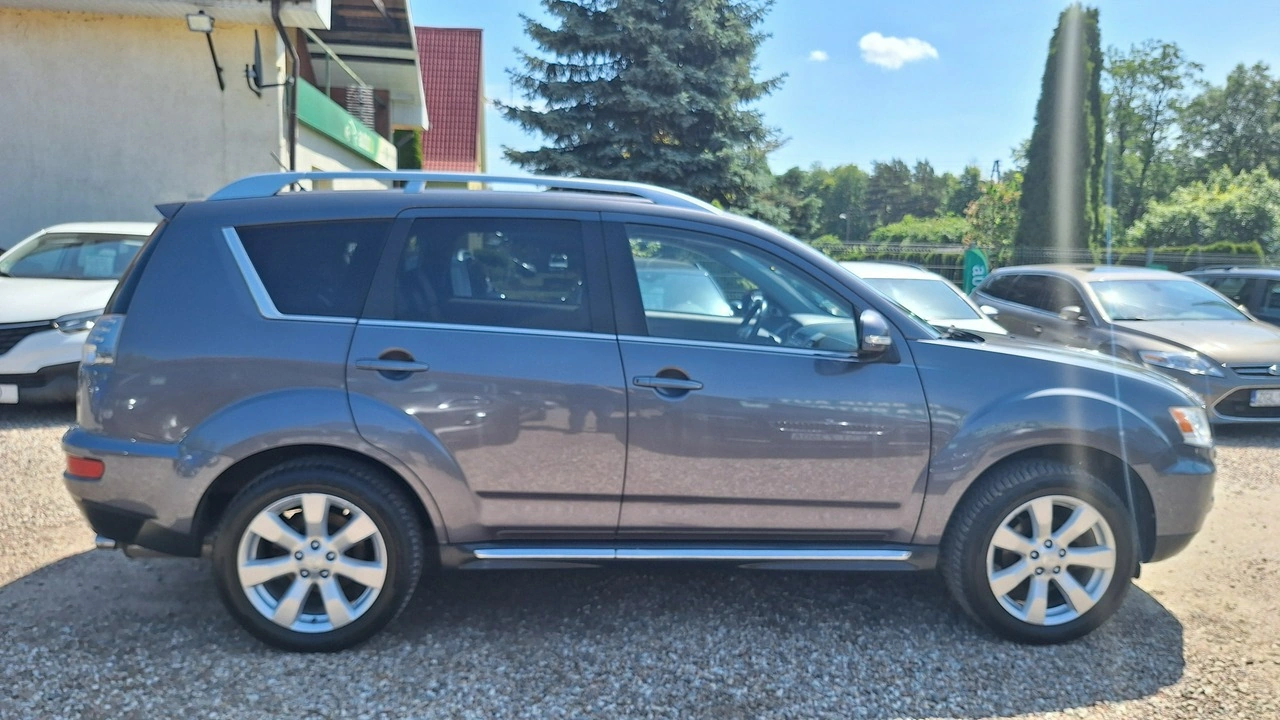 Mitsubishi Outlander - Zdjęcie 6