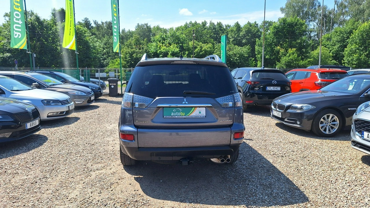 Mitsubishi Outlander - Zdjęcie 7