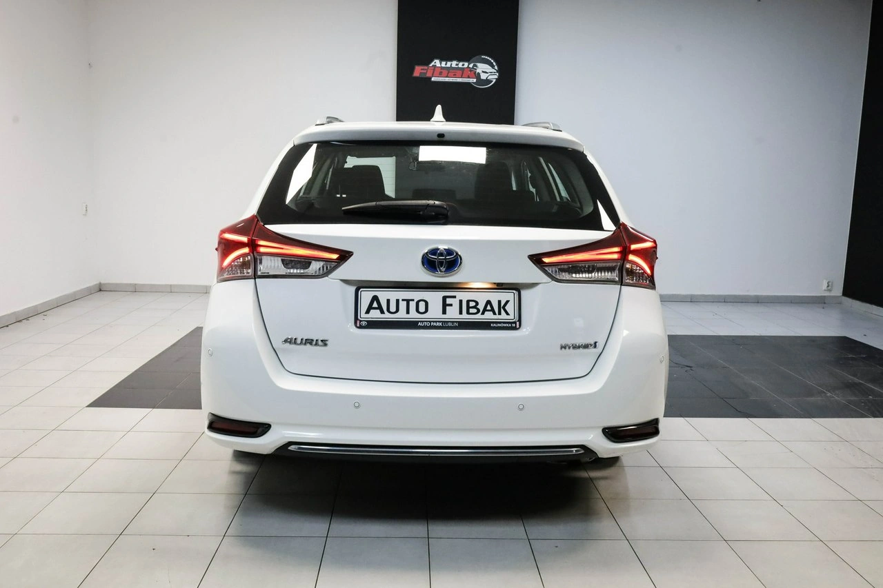 Toyota Auris - Zdjęcie 9
