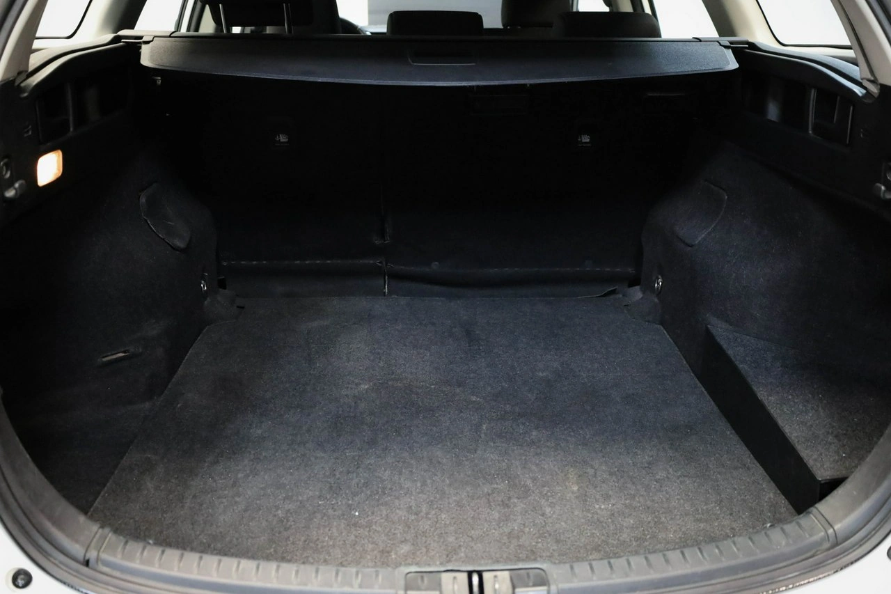 Toyota Auris - Zdjęcie 12