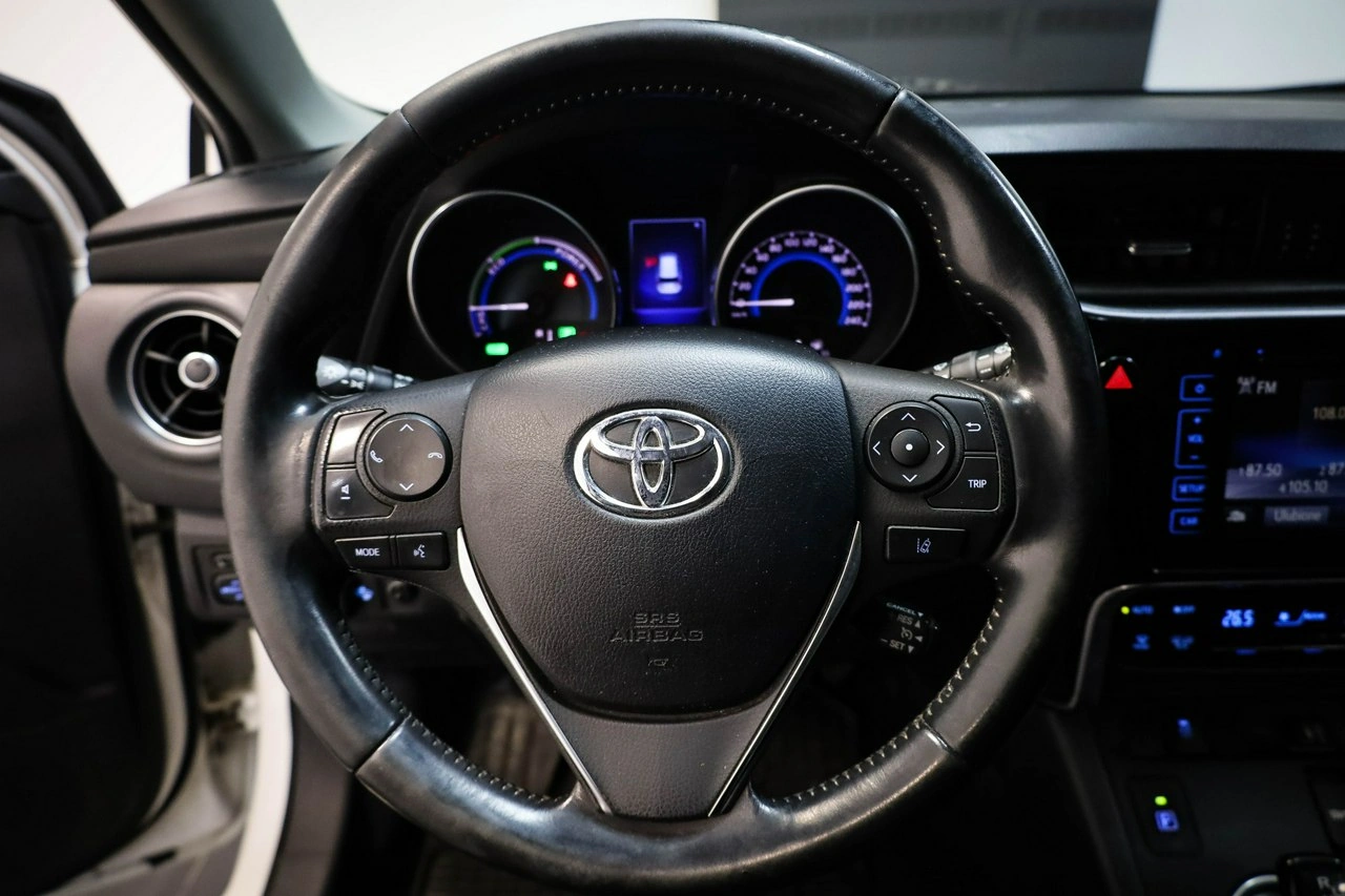 Toyota Auris - Zdjęcie 16