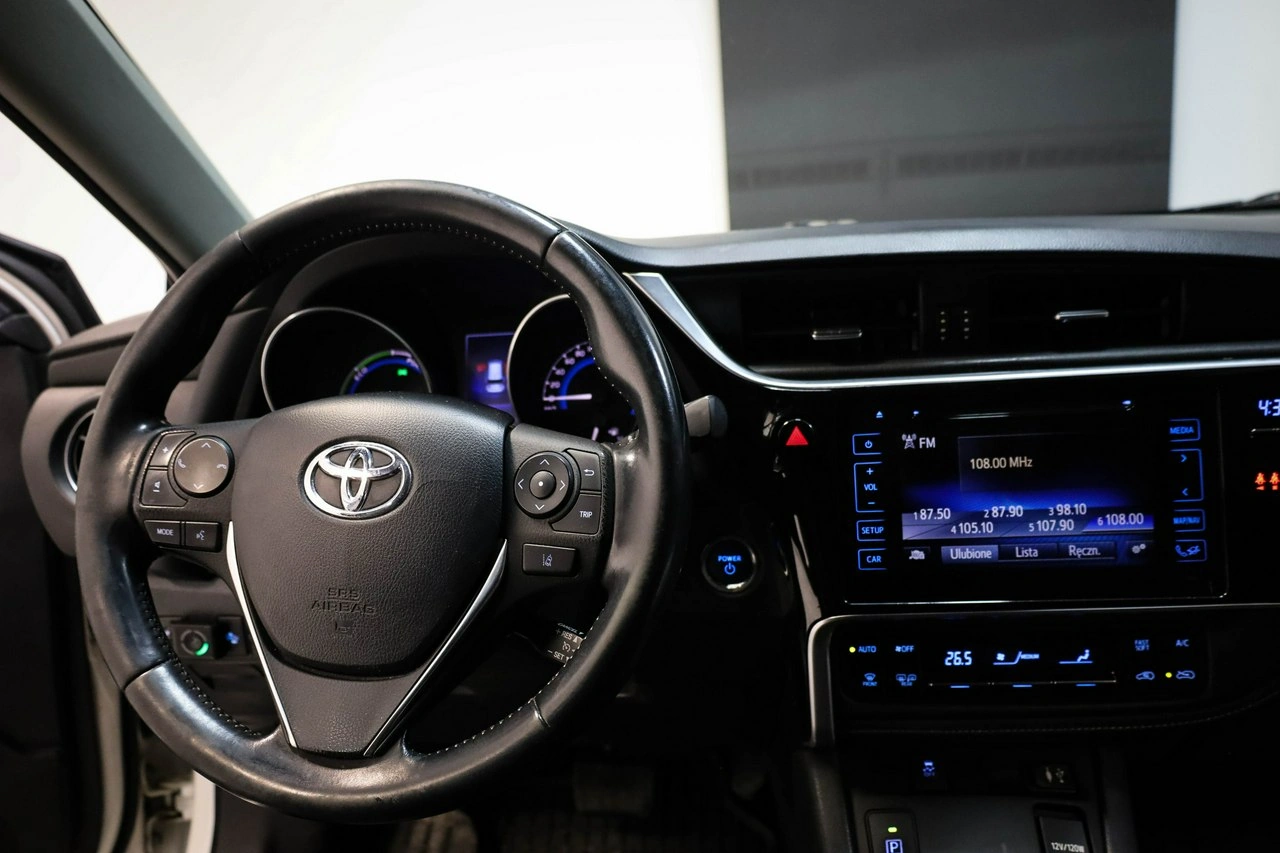 Toyota Auris - Zdjęcie 21