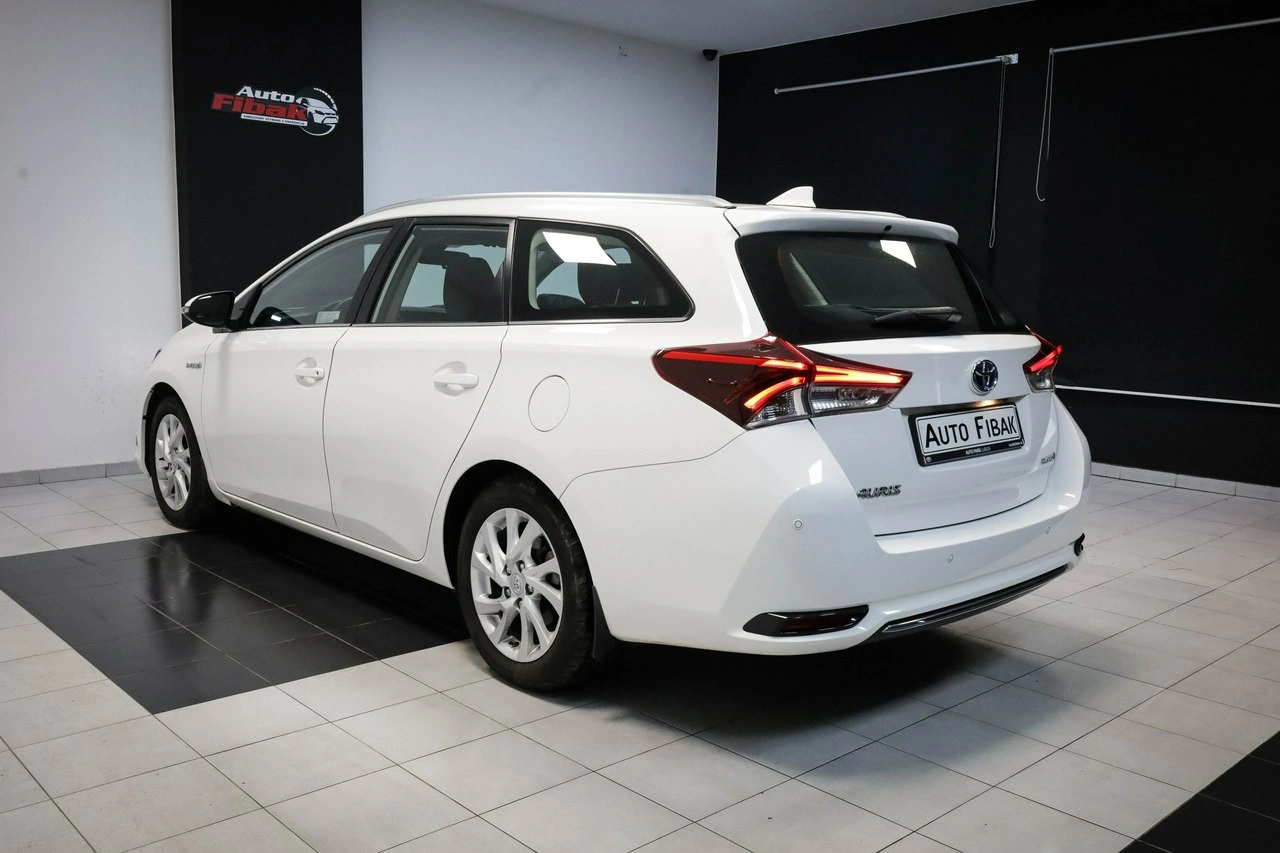 Toyota Auris - Zdjęcie 7