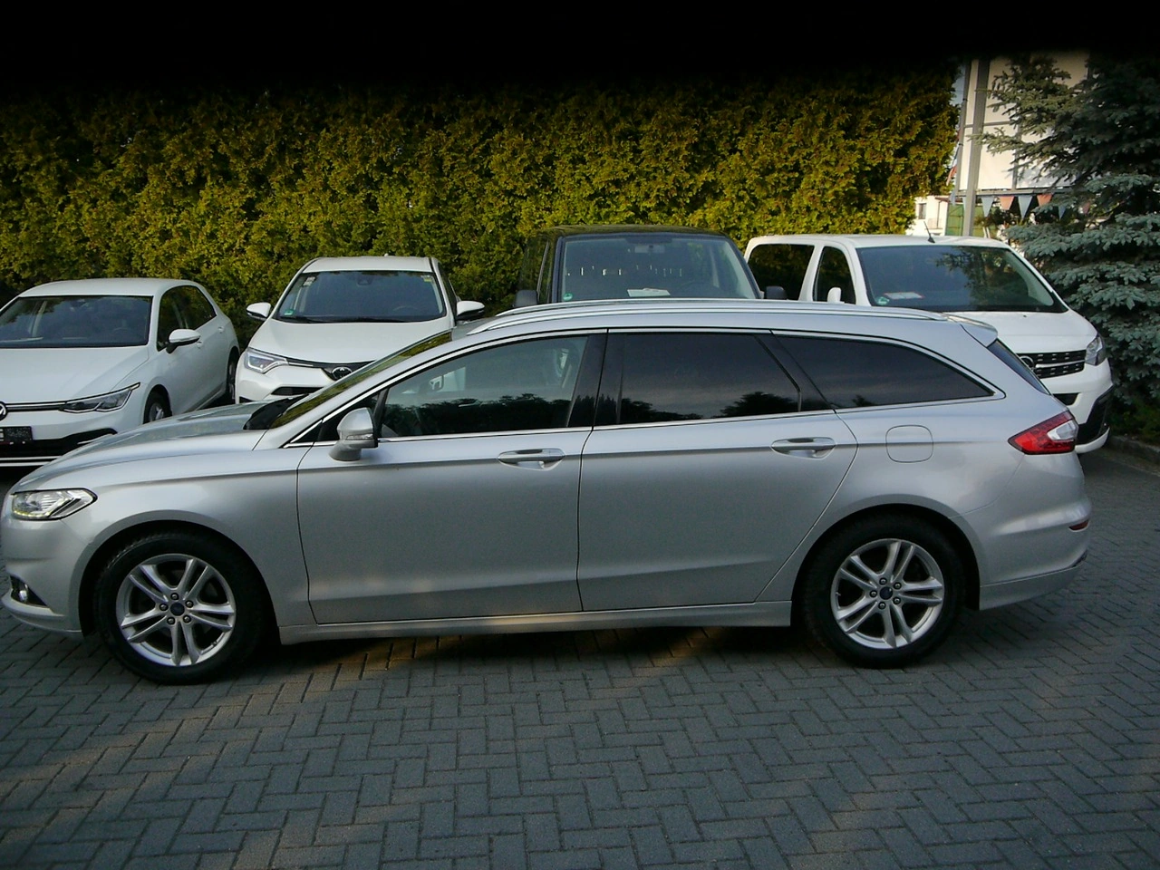 Ford Mondeo - Zdjęcie 9
