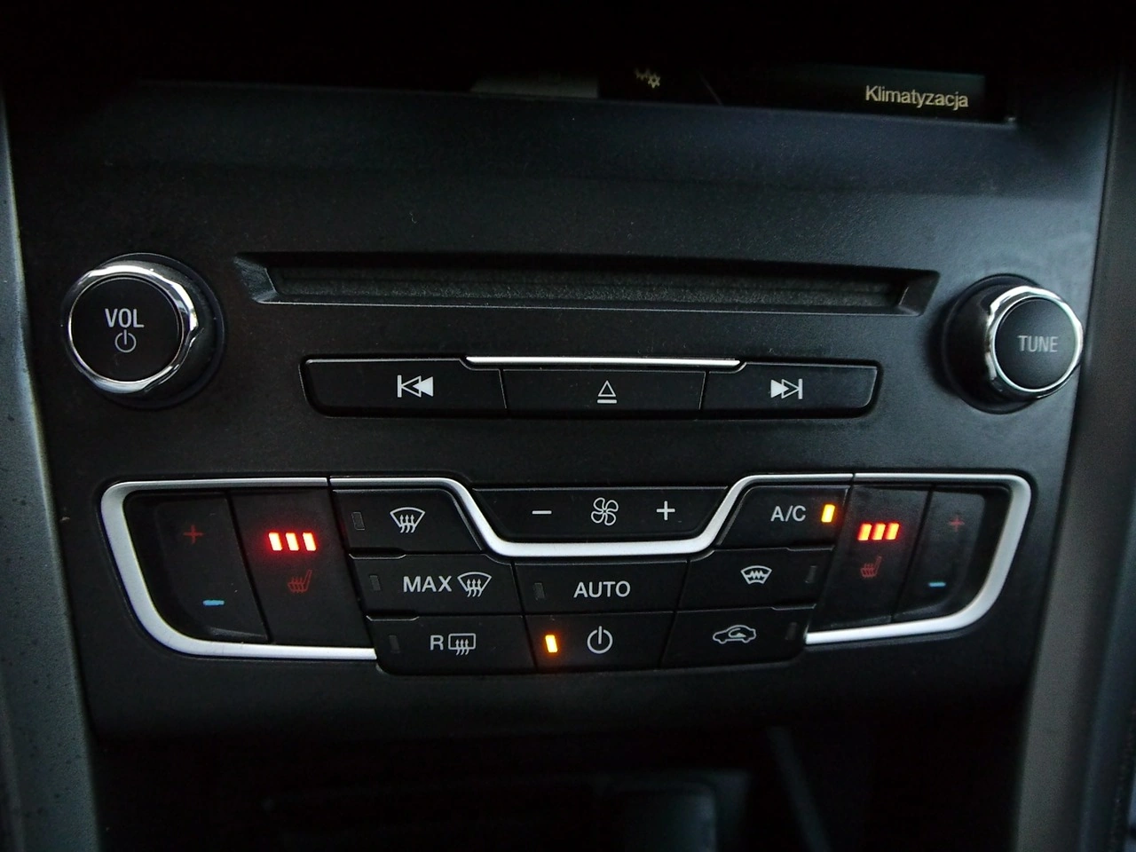 Ford Mondeo - Zdjęcie 27