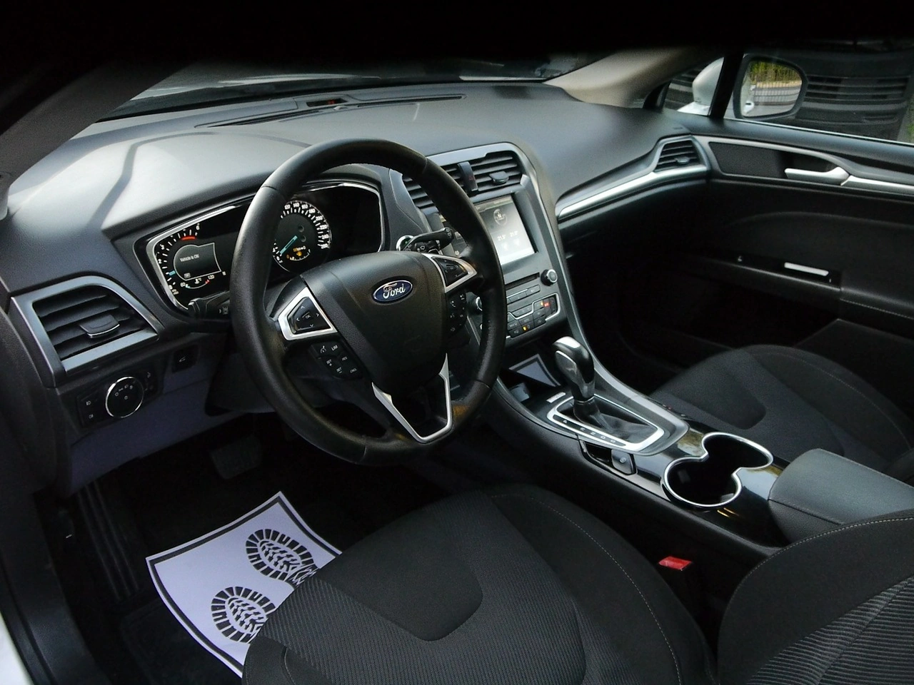 Ford Mondeo - Zdjęcie 31