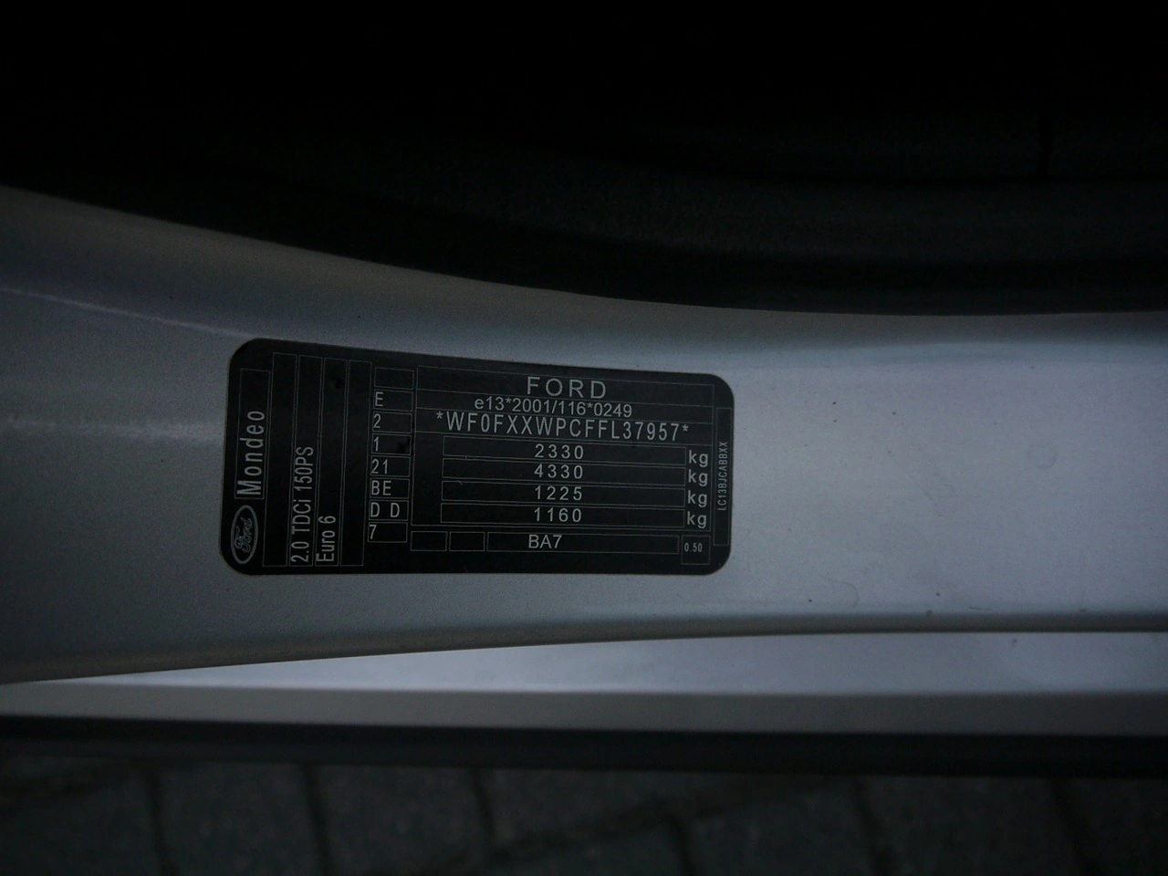 Ford Mondeo - Zdjęcie 40