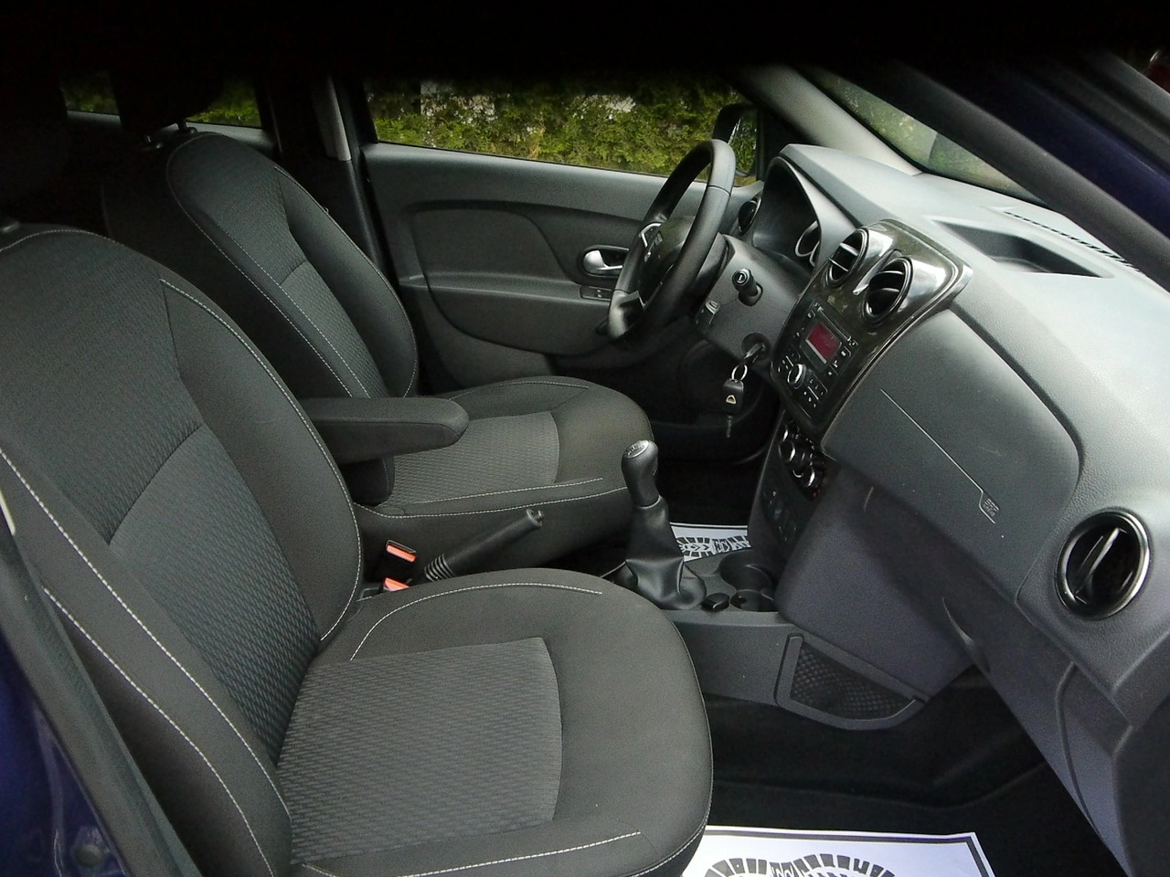 Dacia Logan - Zdjęcie 23