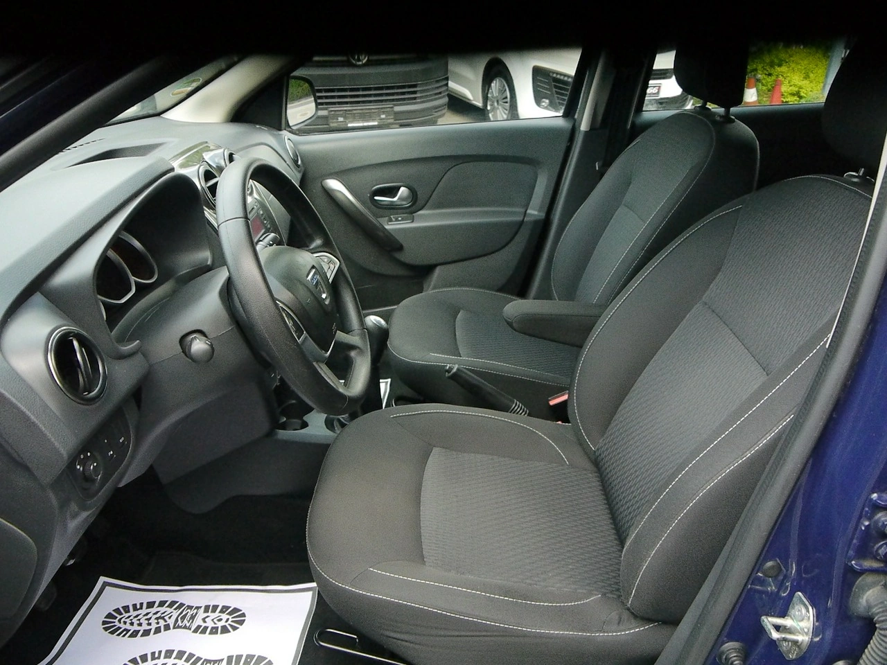 Dacia Logan - Zdjęcie 24