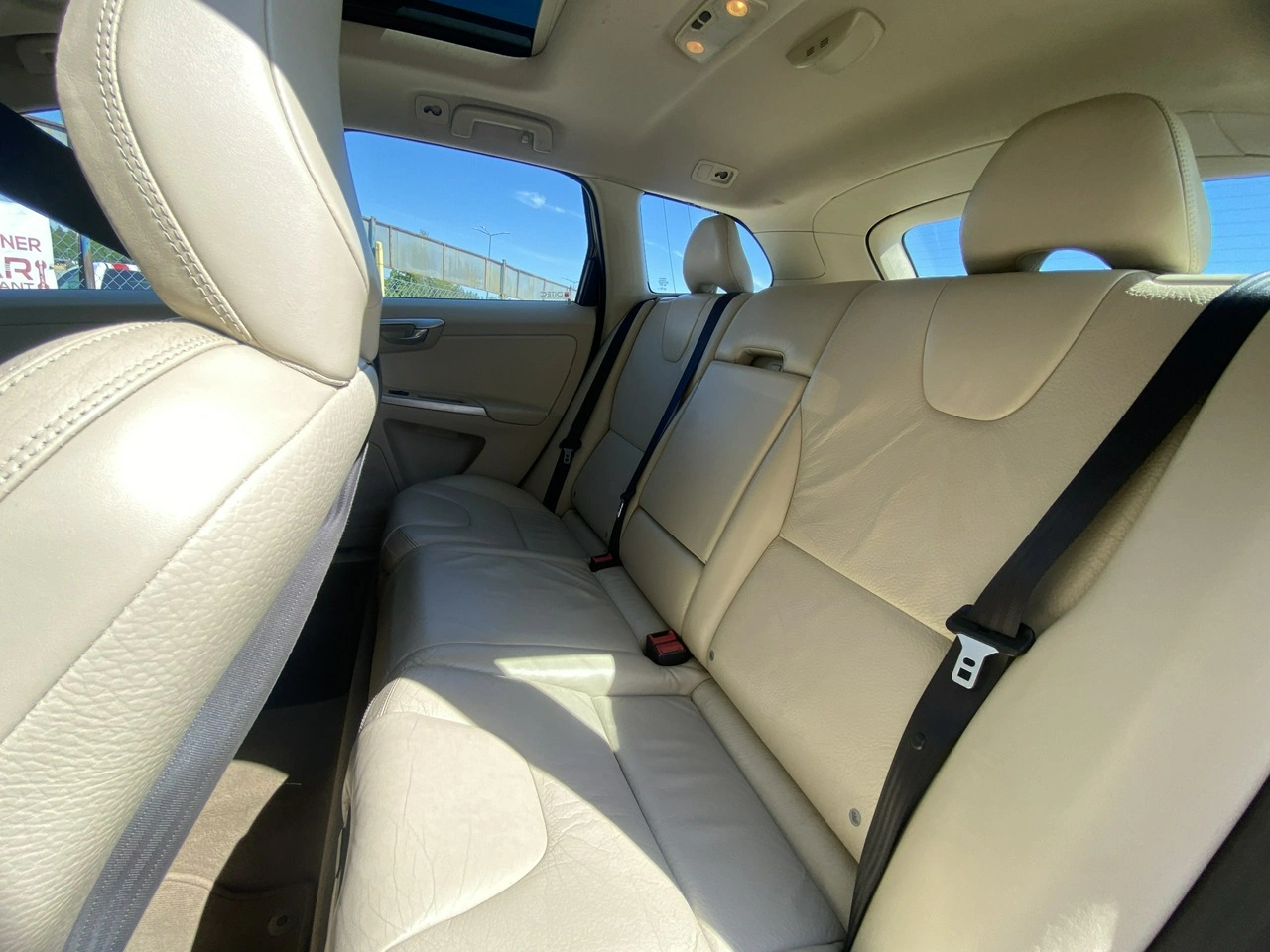 Volvo XC 60 - Zdjęcie 21