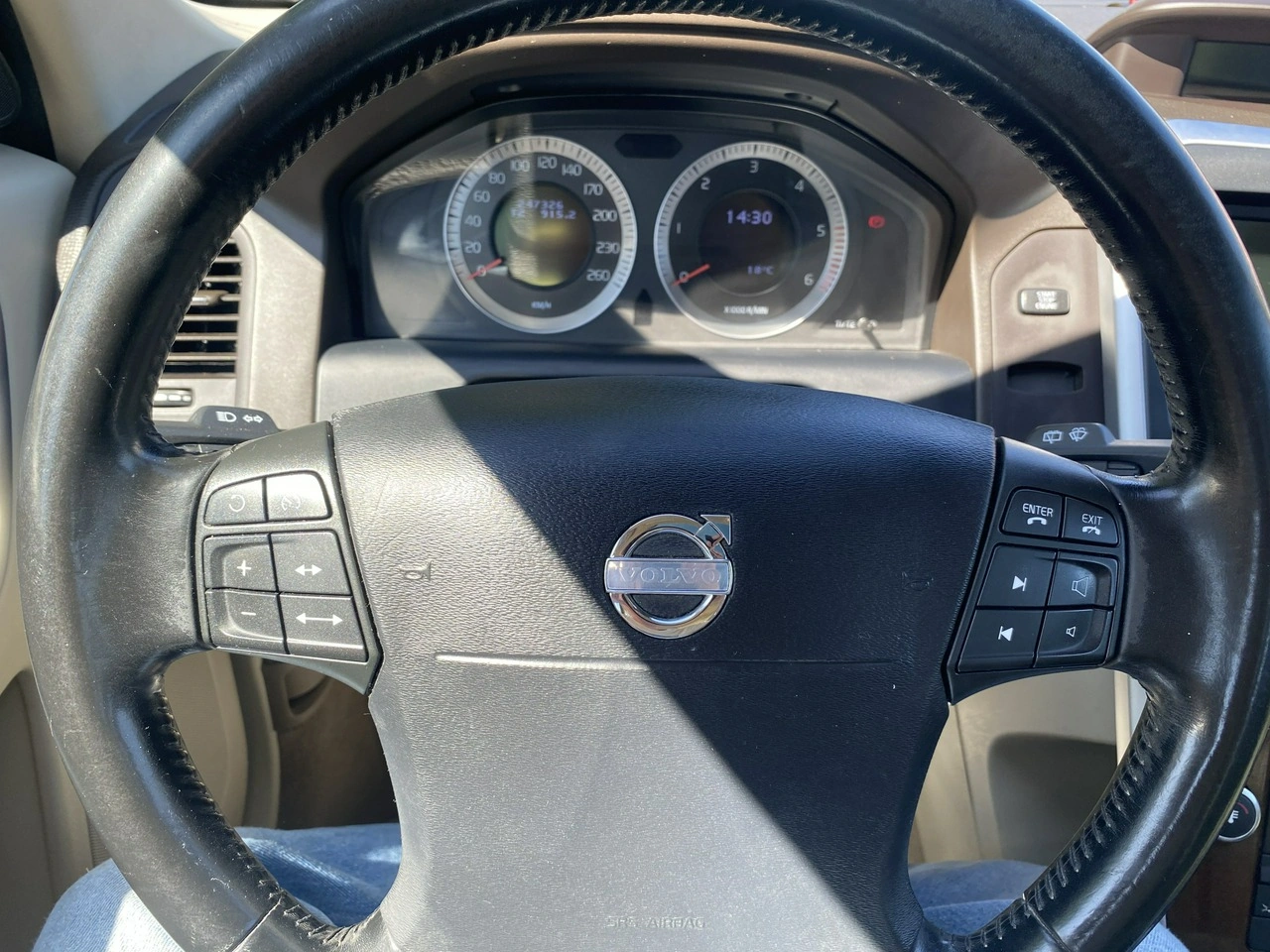 Volvo XC 60 - Zdjęcie 37