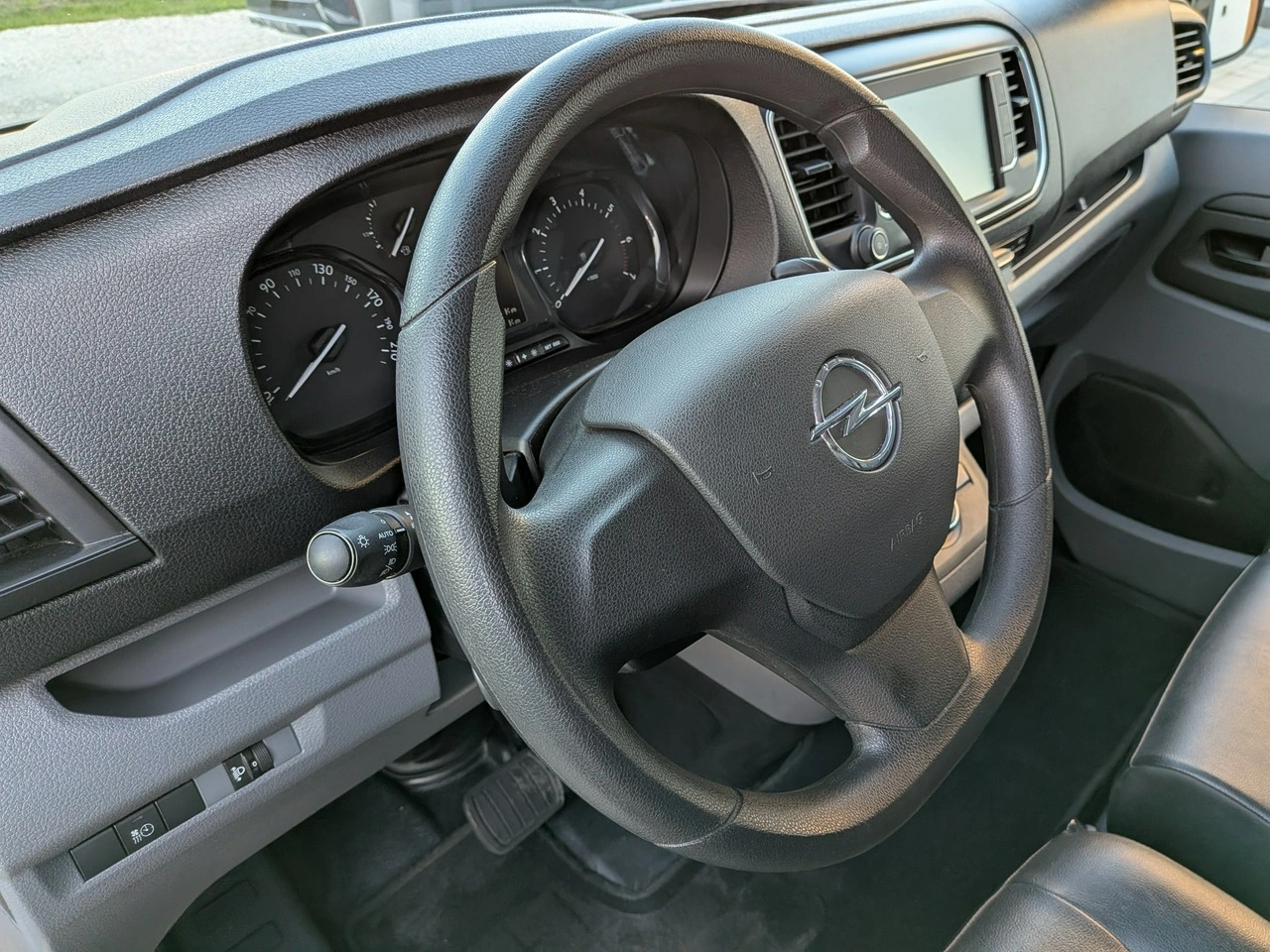 Opel Vivaro - Zdjęcie 11