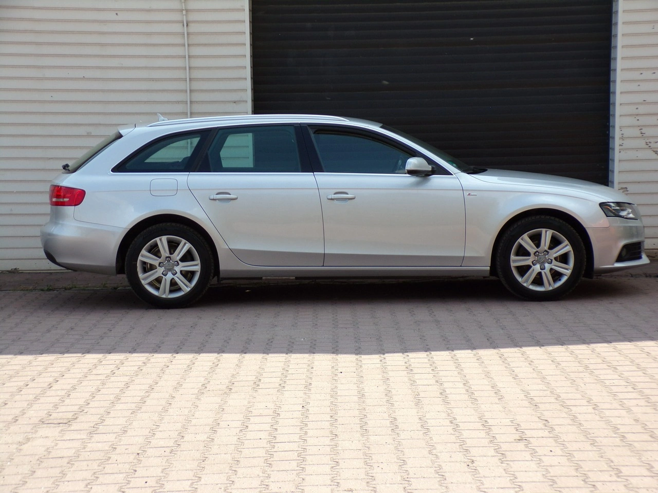 Audi A4 - Zdjęcie 2
