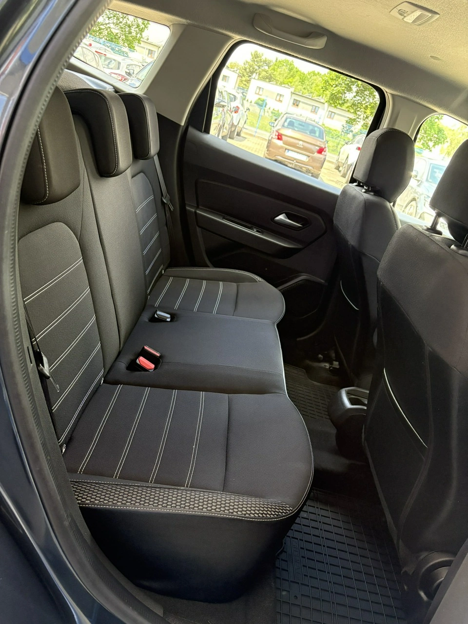 Dacia Duster - Zdjęcie 14