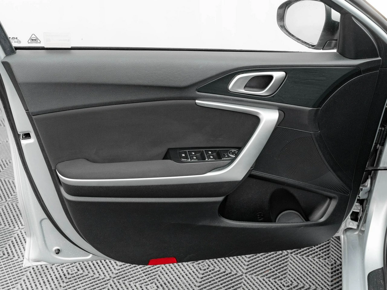 Kia Ceed - Zdjęcie 9