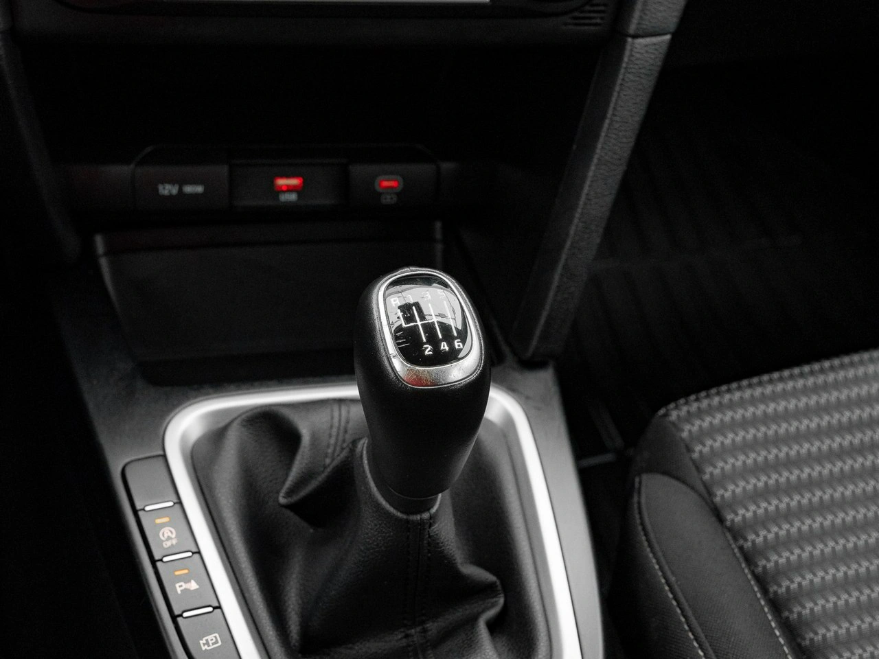 Kia Ceed - Zdjęcie 15