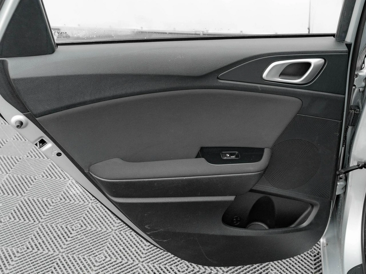 Kia Ceed - Zdjęcie 21