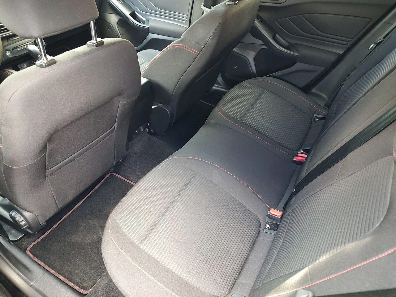 Ford Focus - Zdjęcie 11