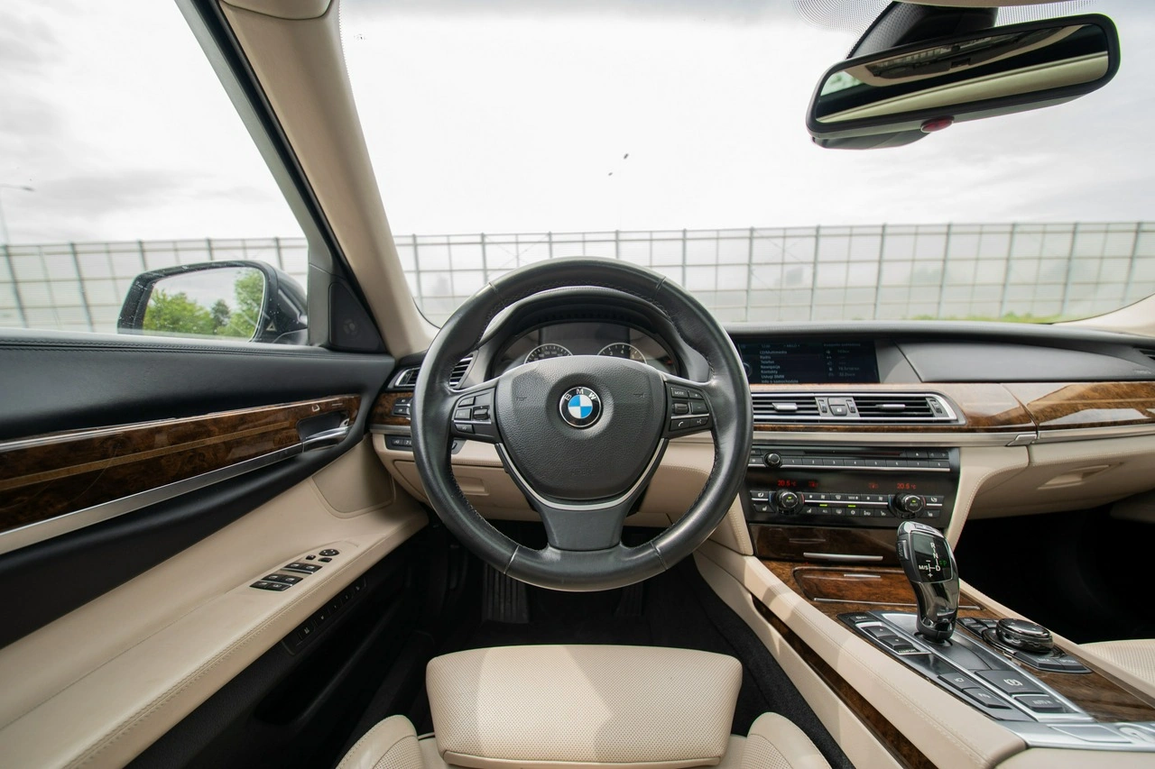 BMW 760 - Zdjęcie 13