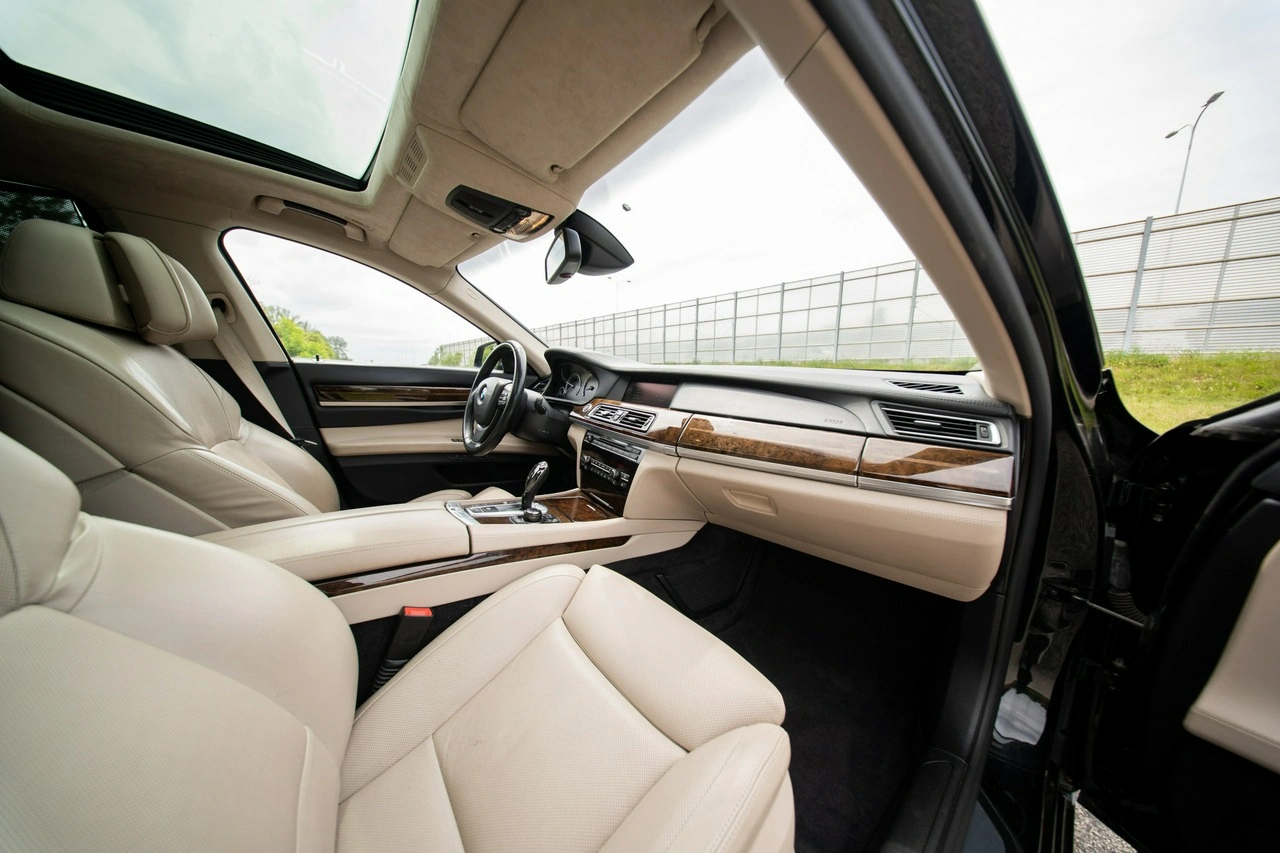 BMW 760 - Zdjęcie 17