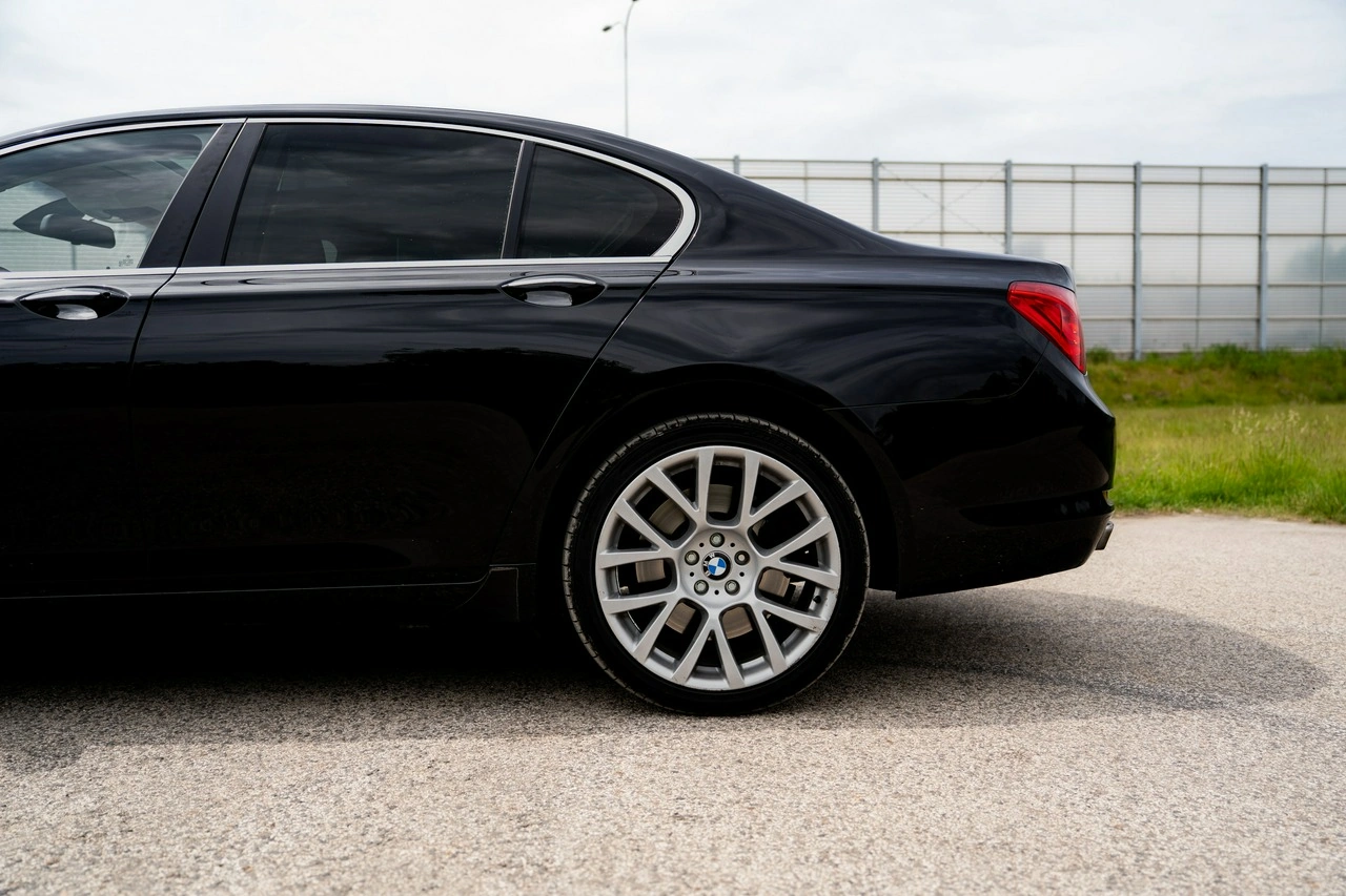 BMW 760 - Zdjęcie 7