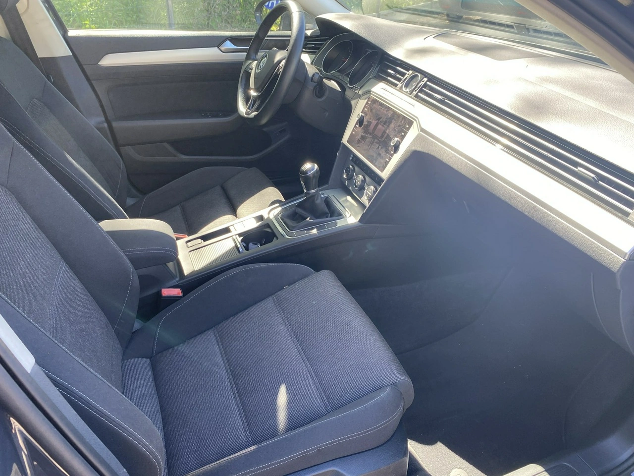 Volkswagen Passat - Zdjęcie 10