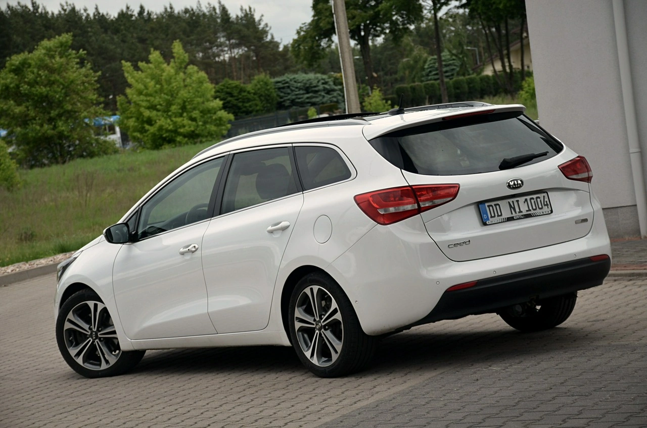 Kia Ceed - Zdjęcie 10