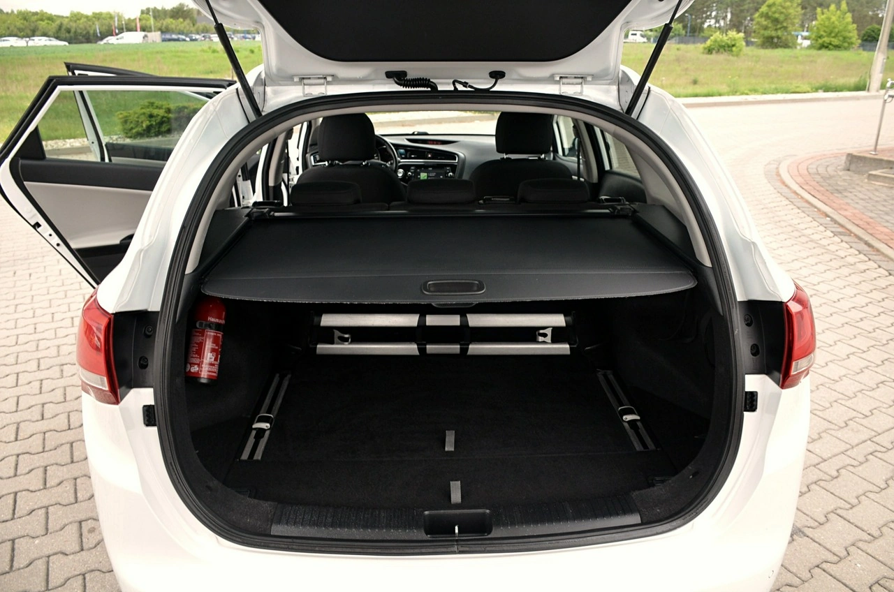 Kia Ceed - Zdjęcie 27