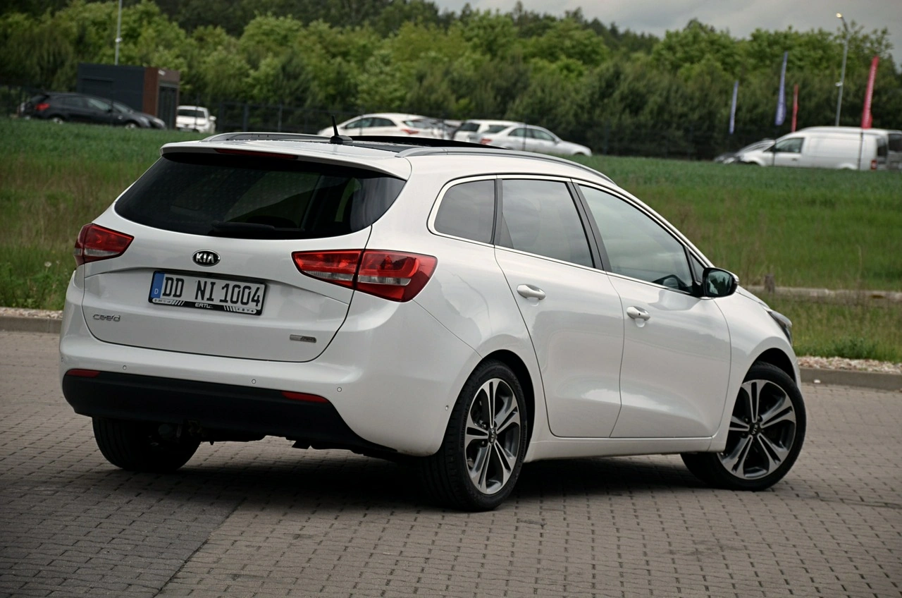 Kia Ceed - Zdjęcie 8