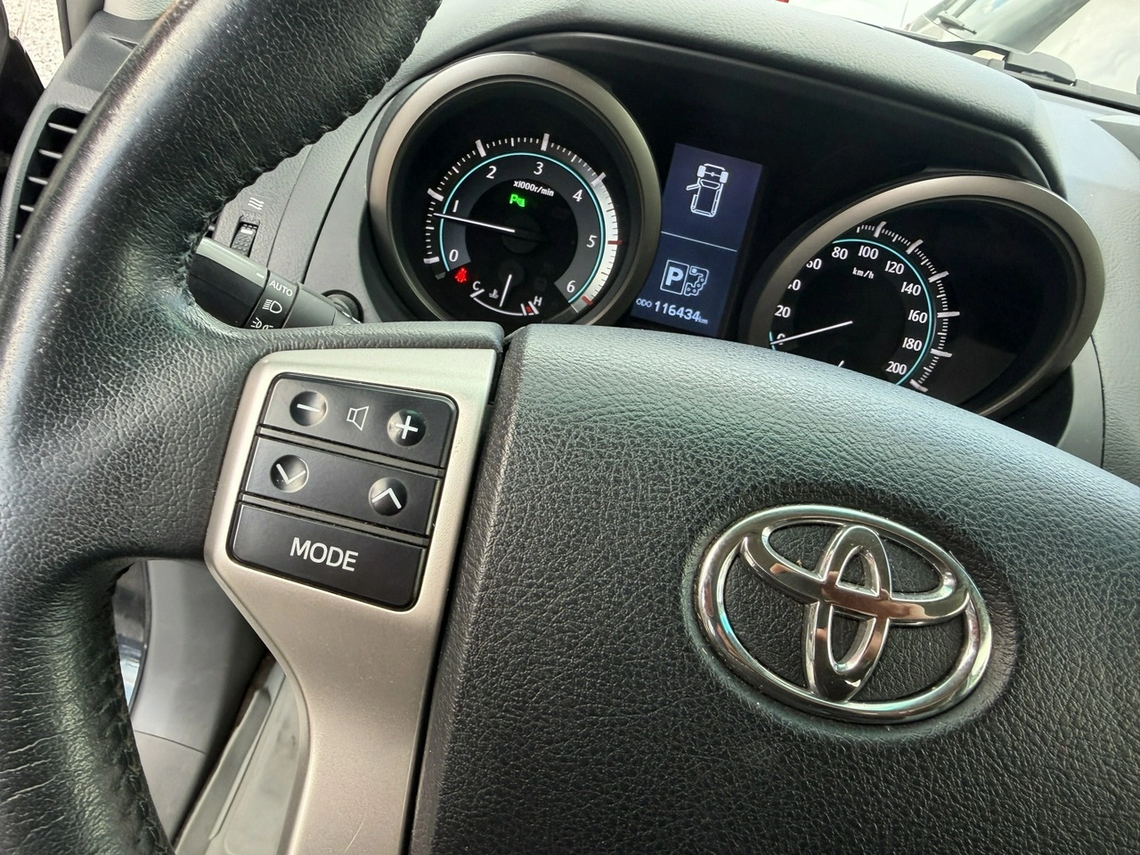 Toyota Land Cruiser - Zdjęcie 17