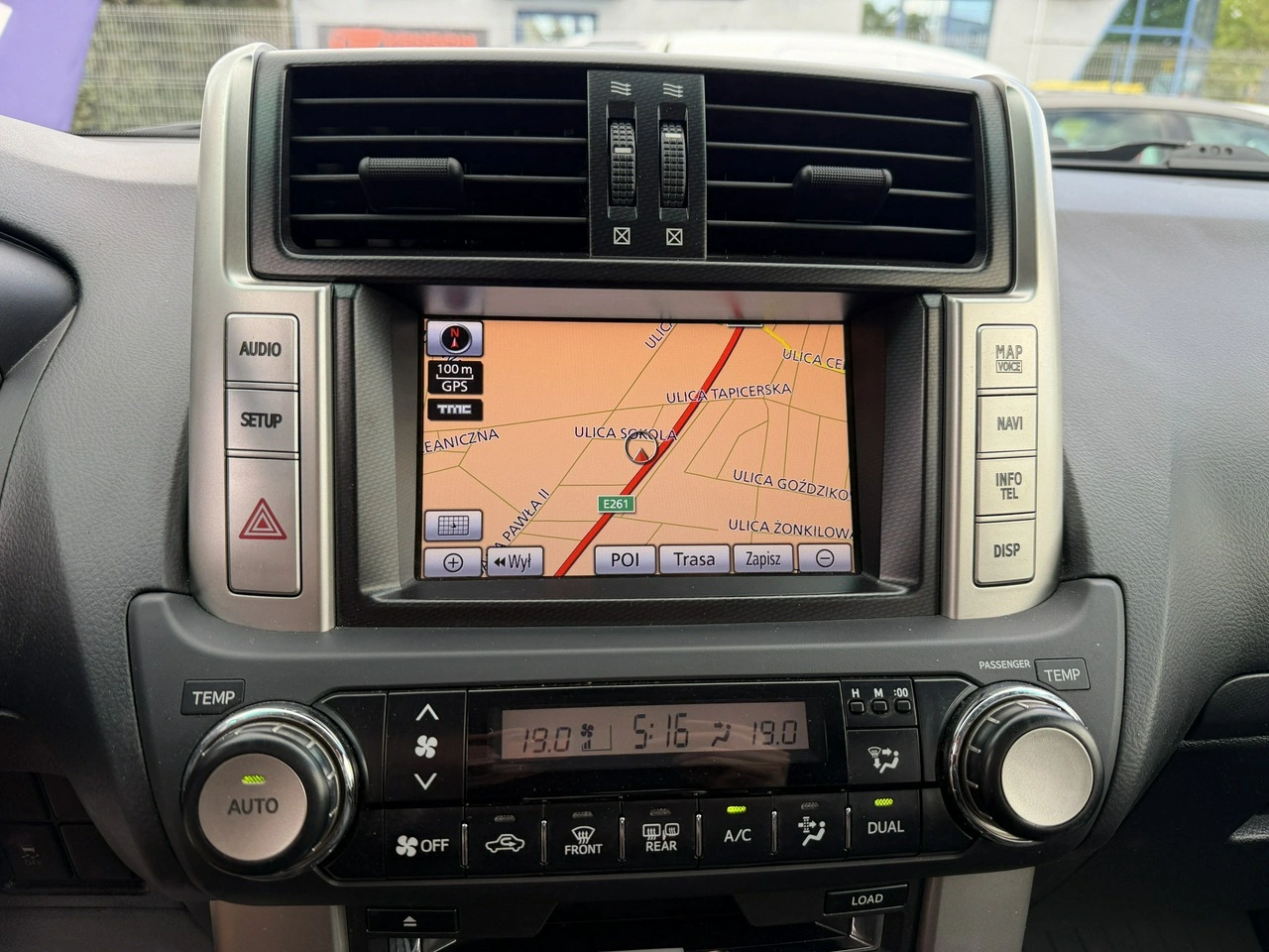 Toyota Land Cruiser - Zdjęcie 21