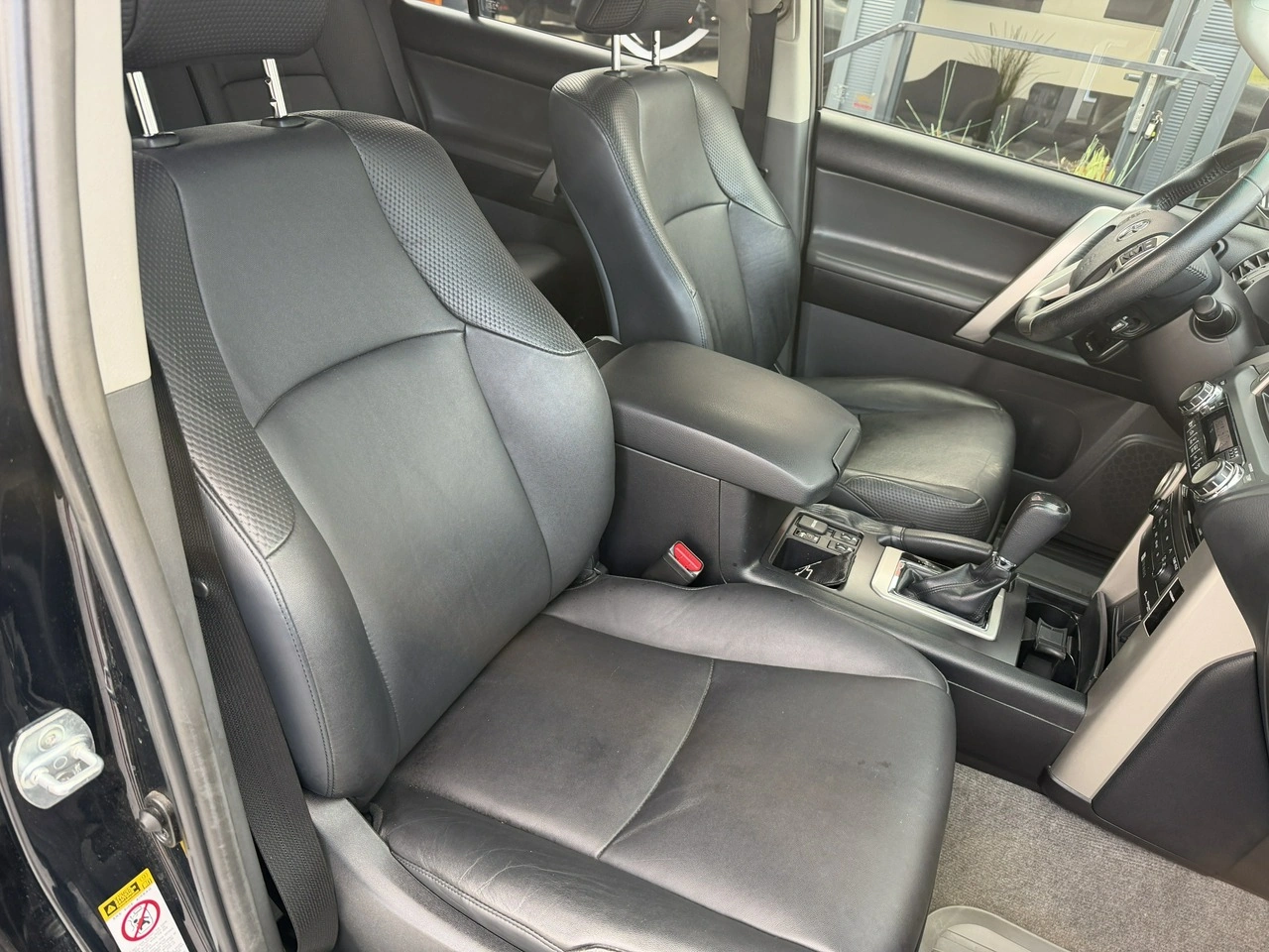 Toyota Land Cruiser - Zdjęcie 28