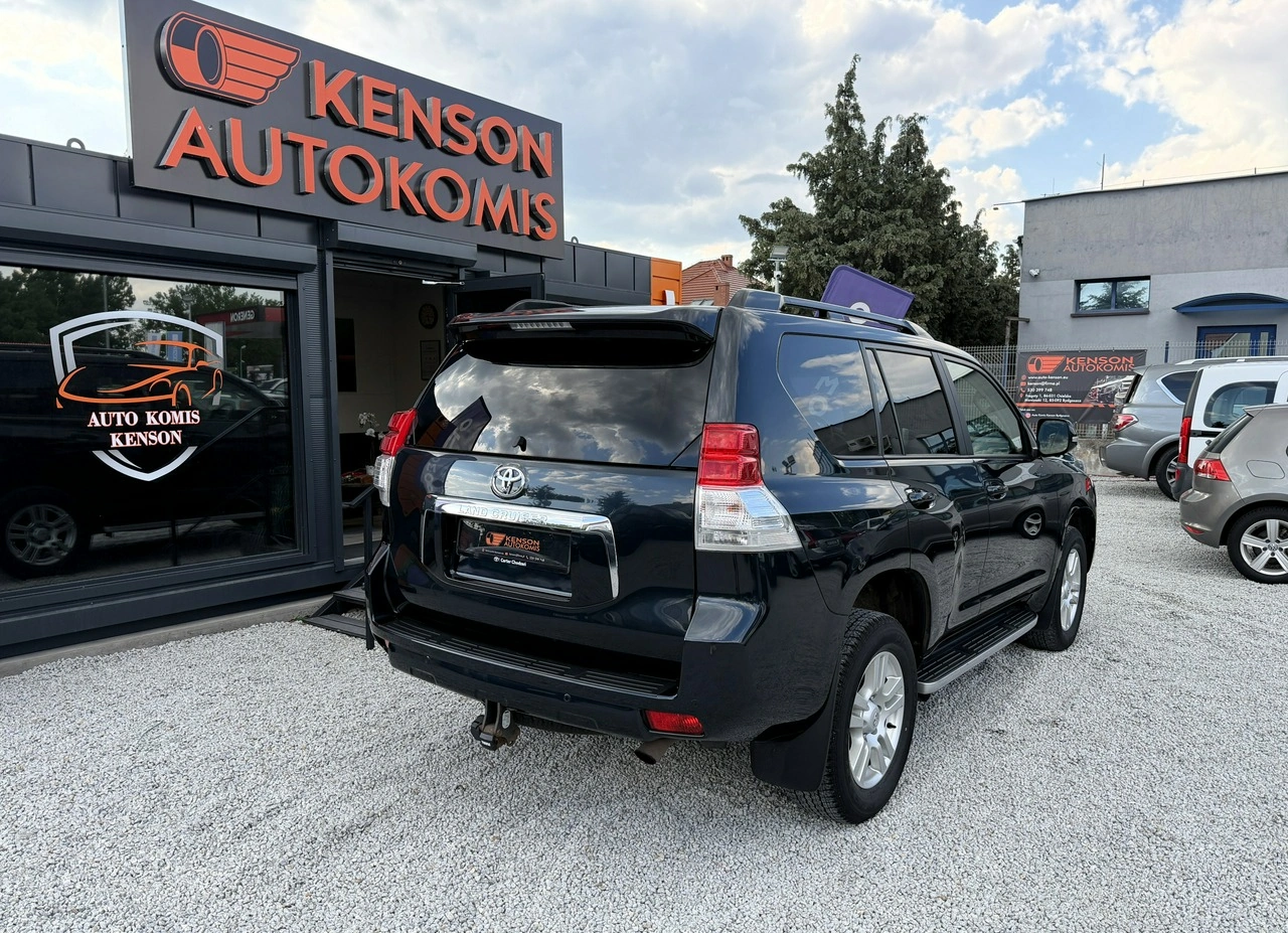 Toyota Land Cruiser - Zdjęcie 2
