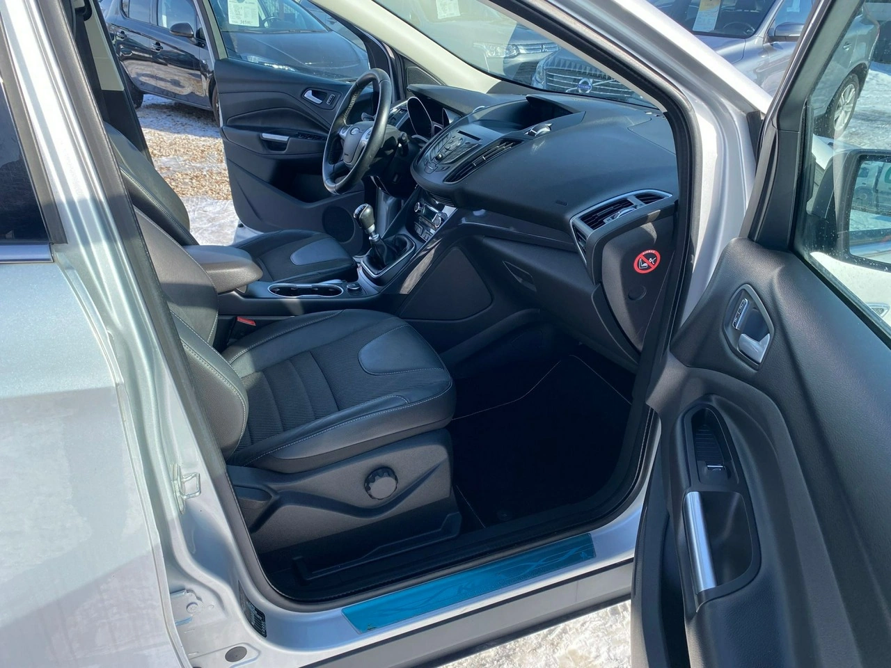 Ford Kuga - Zdjęcie 30