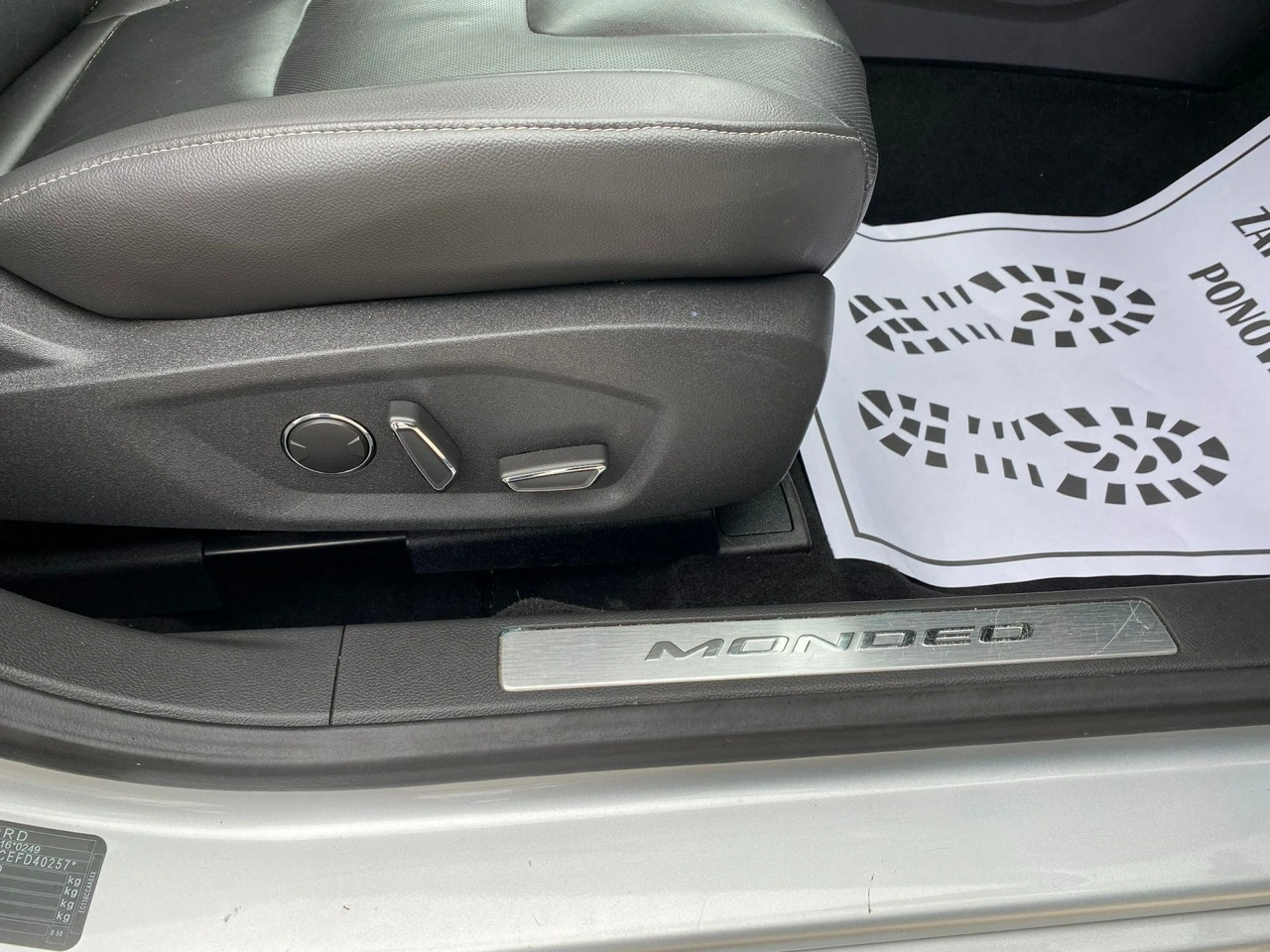 Ford Mondeo - Zdjęcie 24