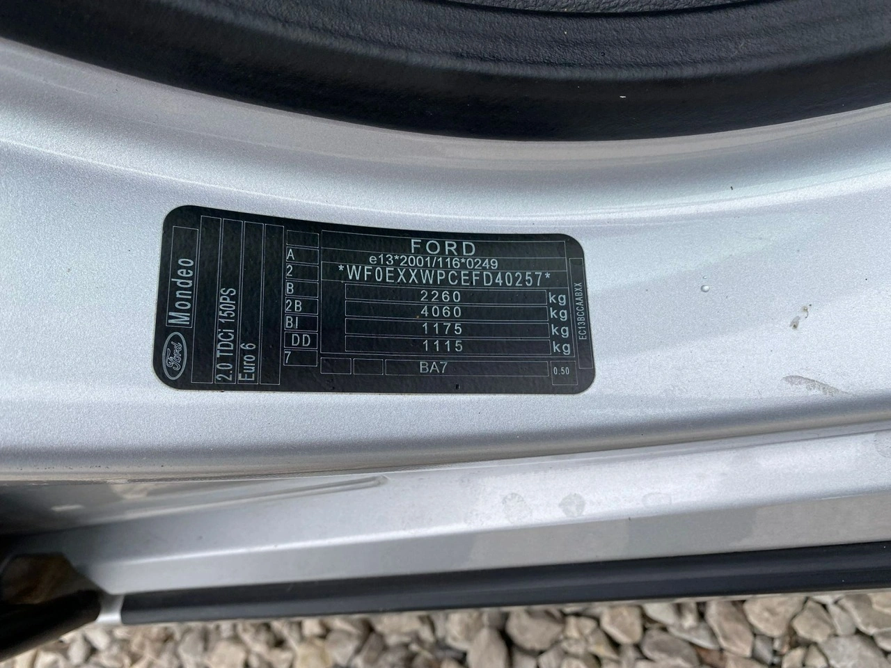 Ford Mondeo - Zdjęcie 25