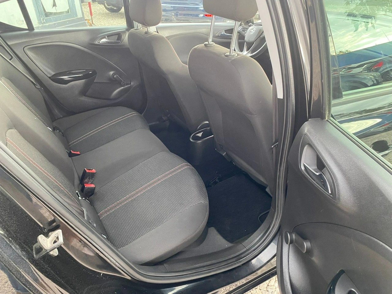 Opel Corsa - Zdjęcie 10